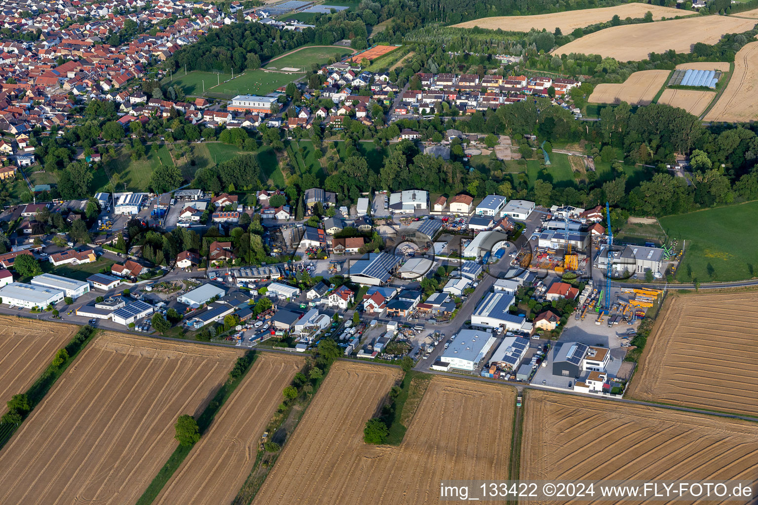 Vue aérienne de Zone commerciale SW à le quartier Liedolsheim in Dettenheim dans le département Bade-Wurtemberg, Allemagne