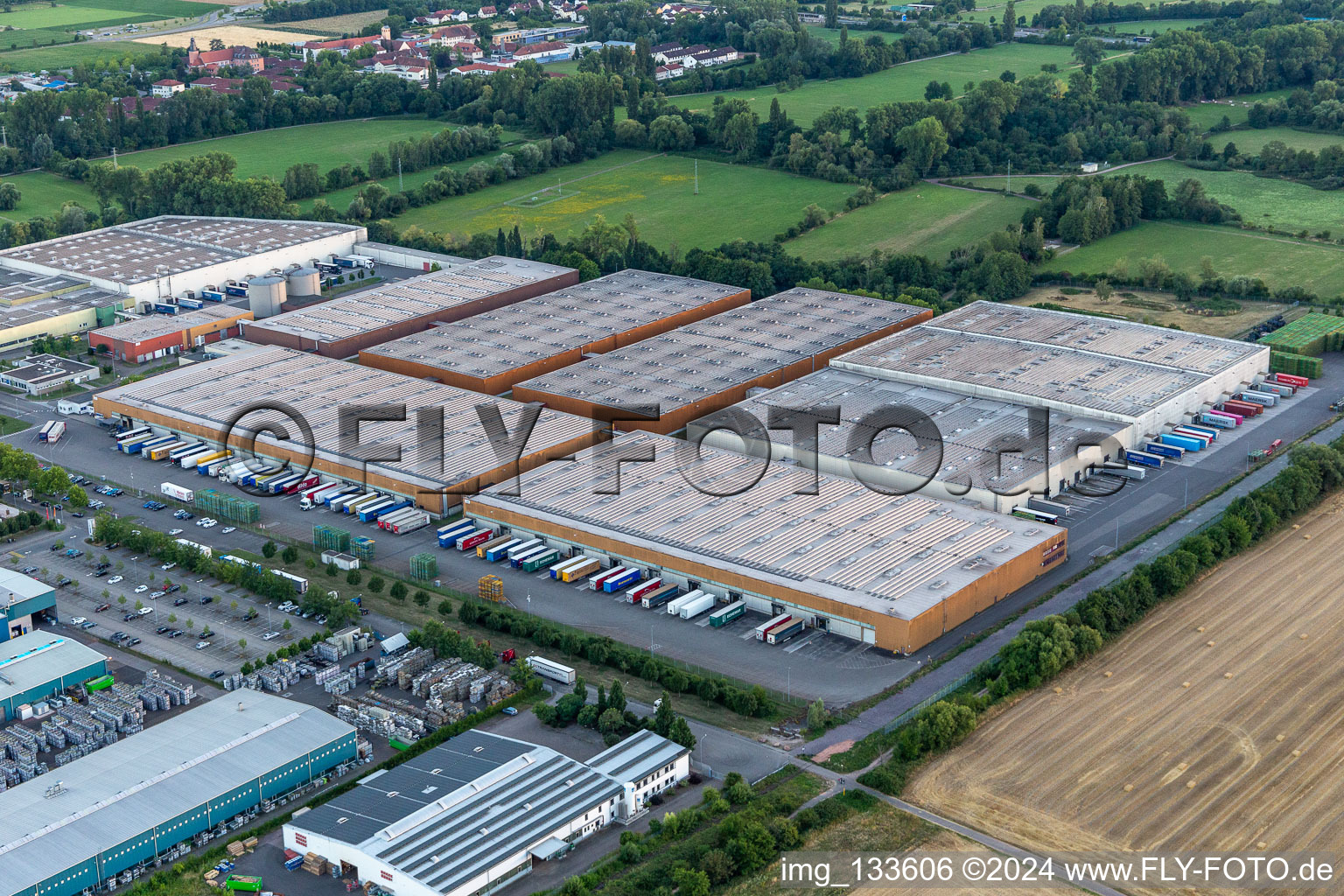 Vue aérienne de TRAVAUX DE PNEUS Michelin. LANDAU à Landau in der Pfalz dans le département Rhénanie-Palatinat, Allemagne