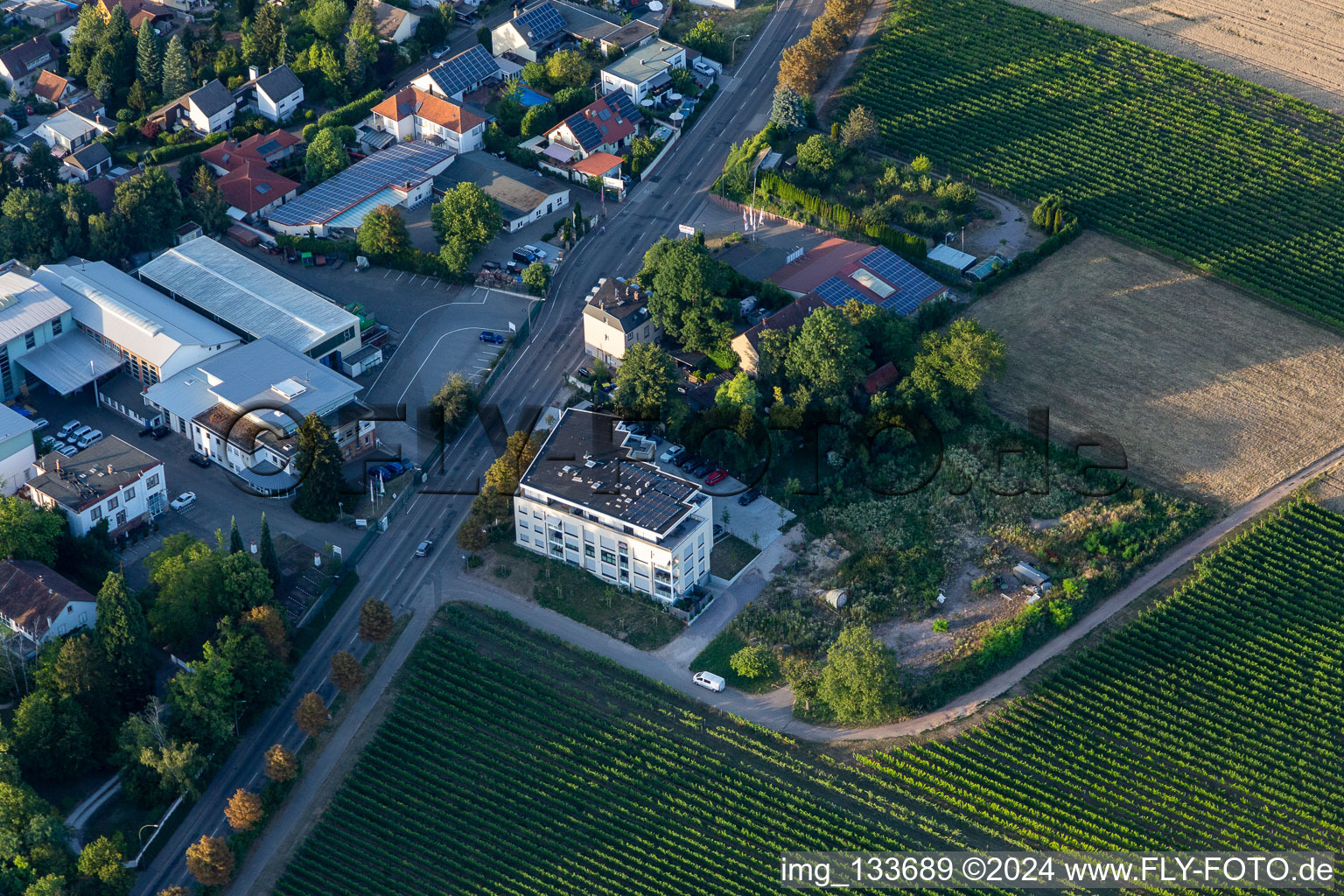 Vue aérienne de Wollmesheimer Höhe à Landau in der Pfalz dans le département Rhénanie-Palatinat, Allemagne