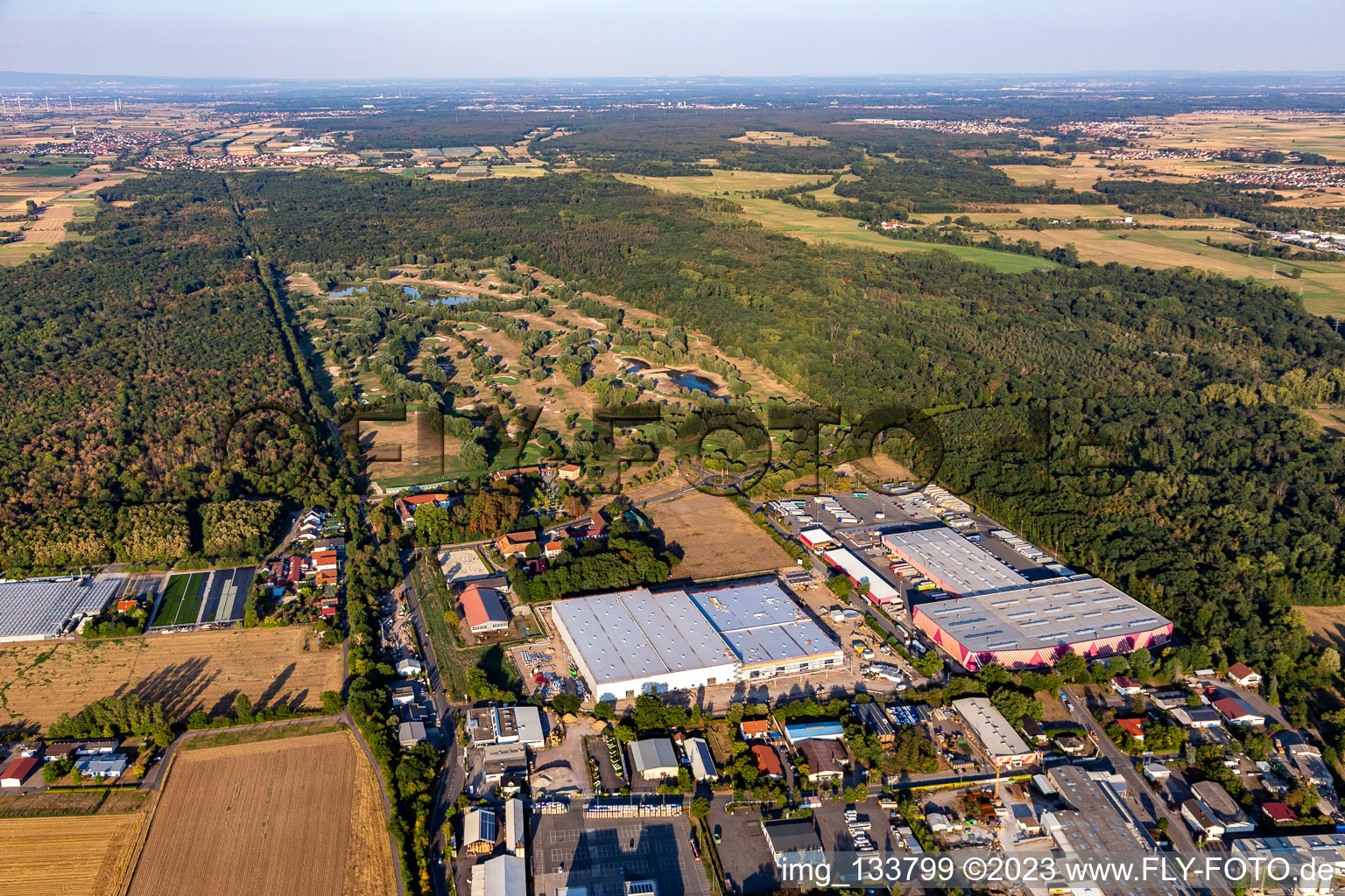 Vue d'oiseau de Domaine de campagne golf Dreihof - GOLF absolu à le quartier Dreihof in Essingen dans le département Rhénanie-Palatinat, Allemagne