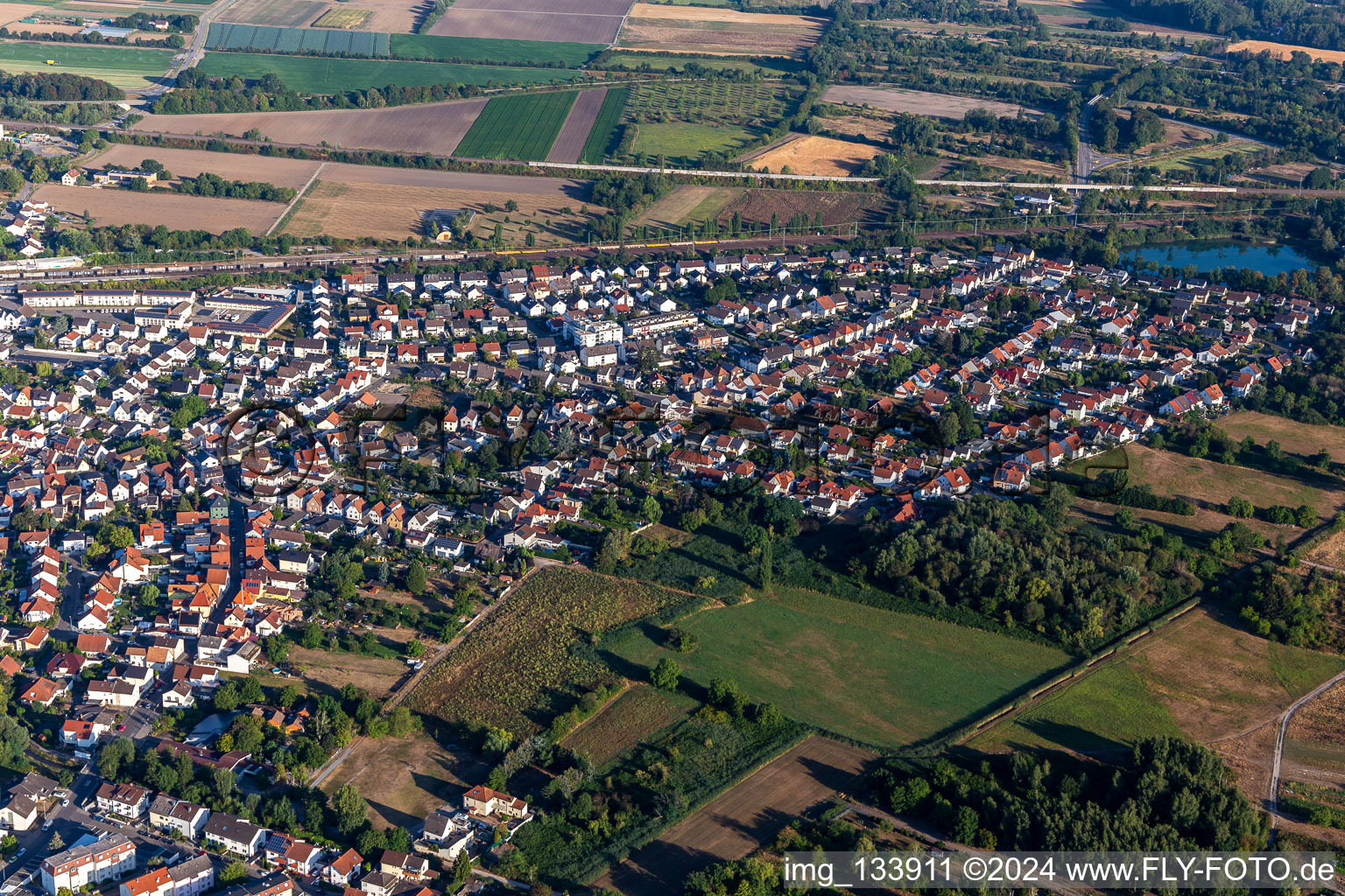 Vue oblique de Schifferstadt dans le département Rhénanie-Palatinat, Allemagne