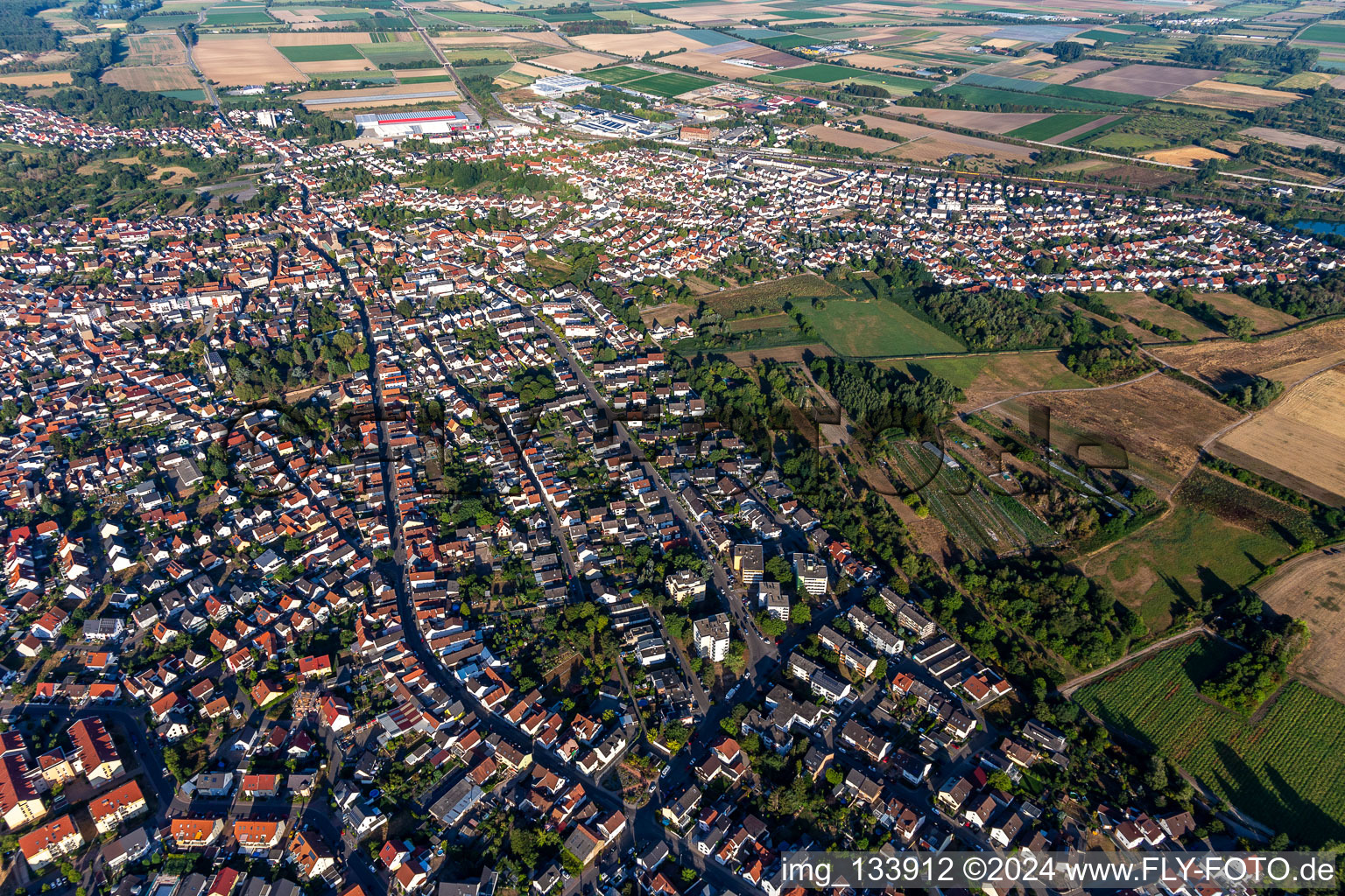 Schifferstadt dans le département Rhénanie-Palatinat, Allemagne hors des airs