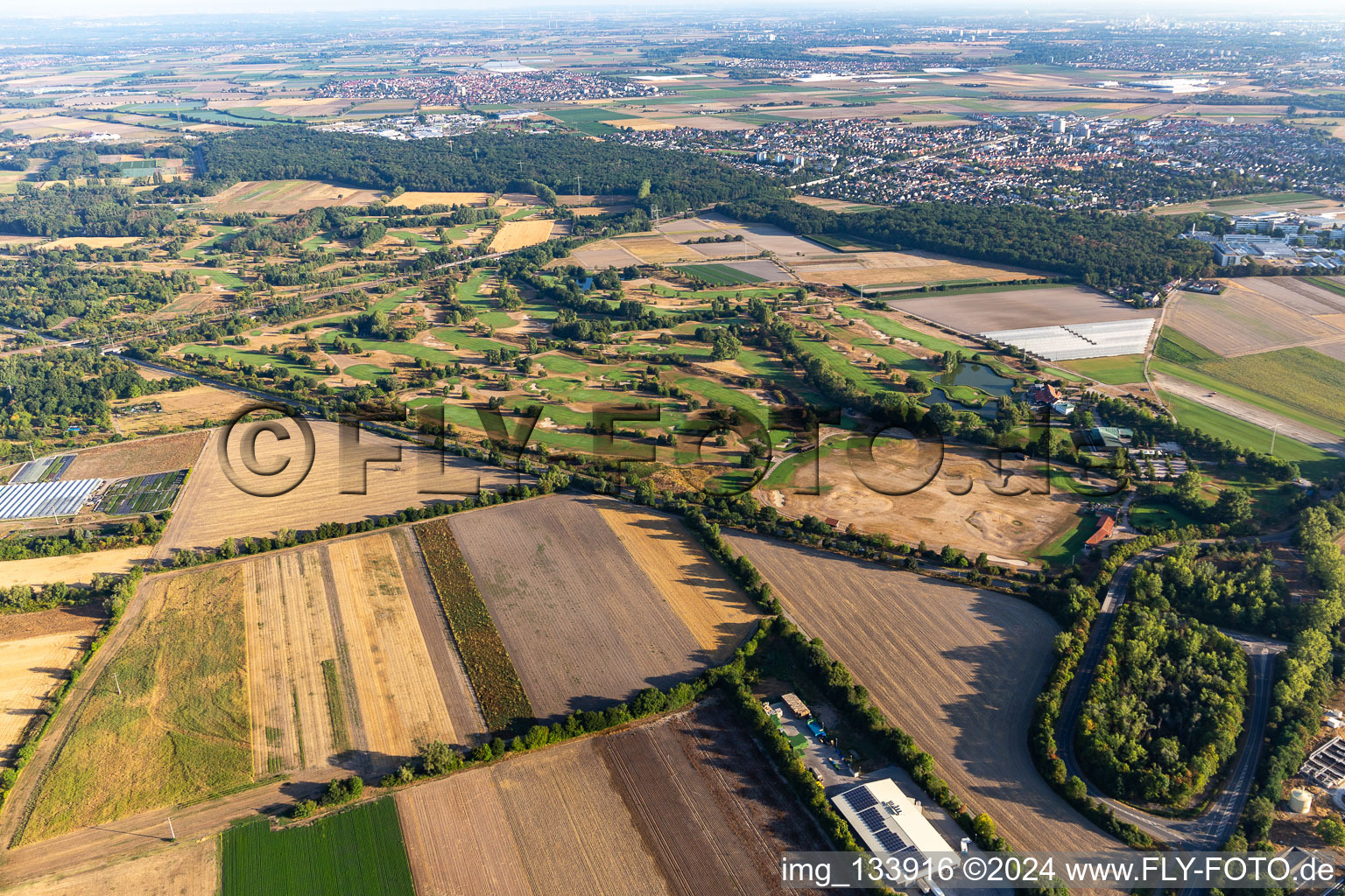 Vue aérienne de Parc du golf du Kurpfalz Parc du golf du Kurpfalz à Schifferstadt dans le département Rhénanie-Palatinat, Allemagne