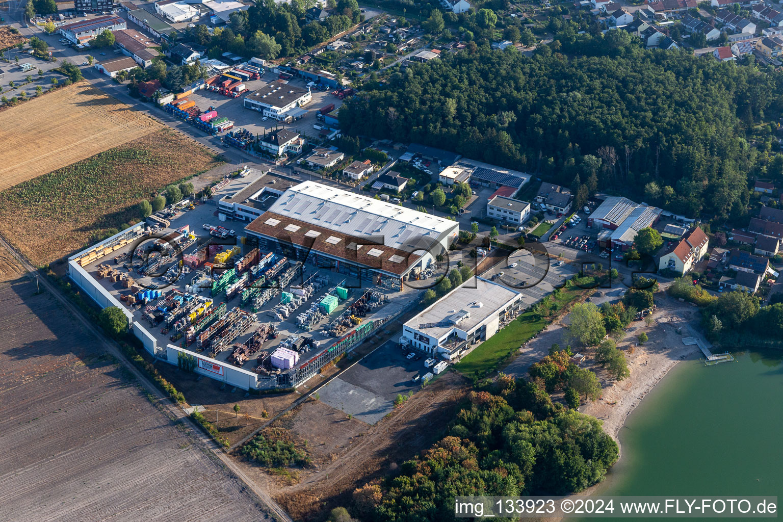 Vue aérienne de Union Bauzentrum Hornbach Neuhofen à Neuhofen dans le département Rhénanie-Palatinat, Allemagne