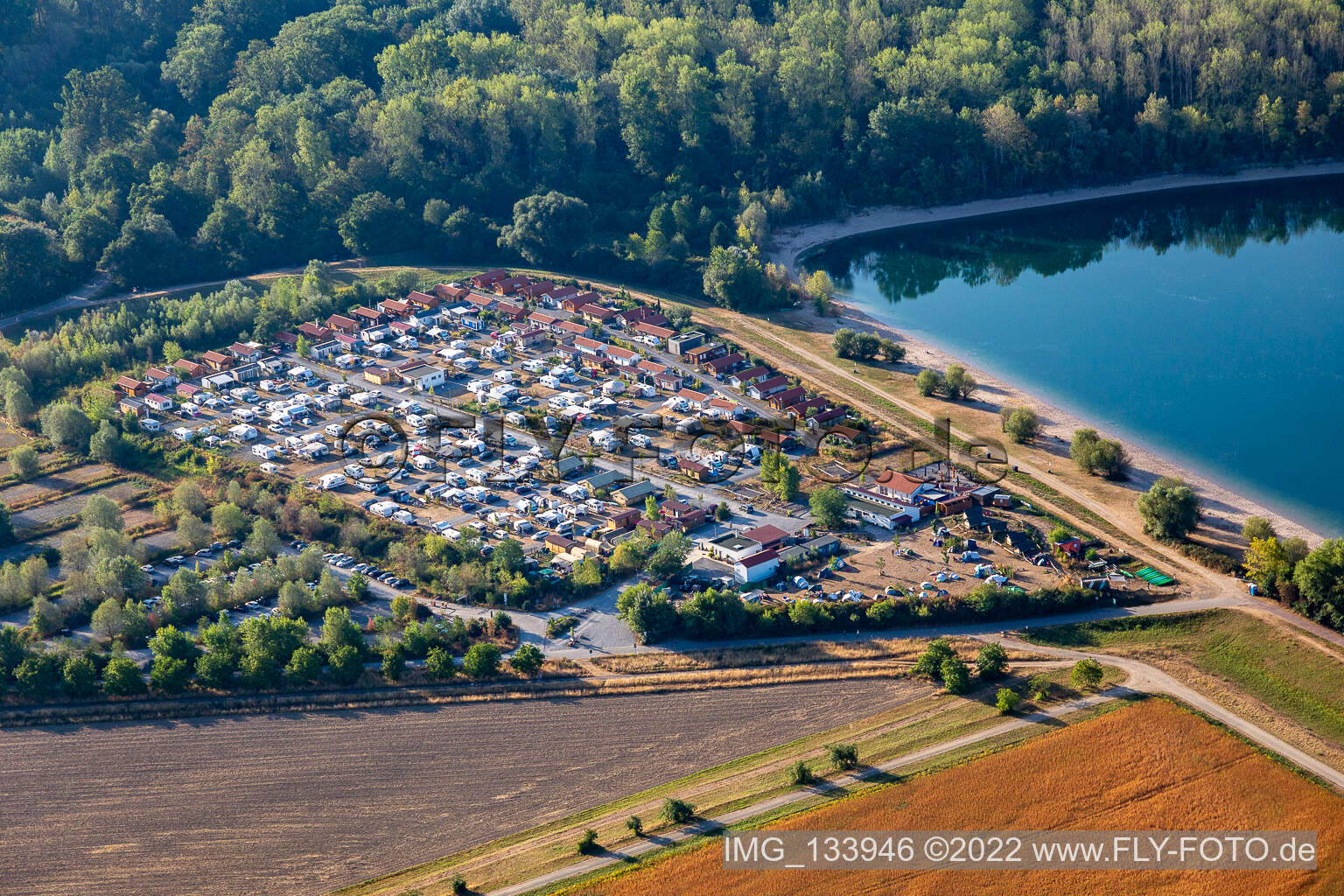 Vue aérienne de Camping insulaire Kollersee à Brühl dans le département Bade-Wurtemberg, Allemagne