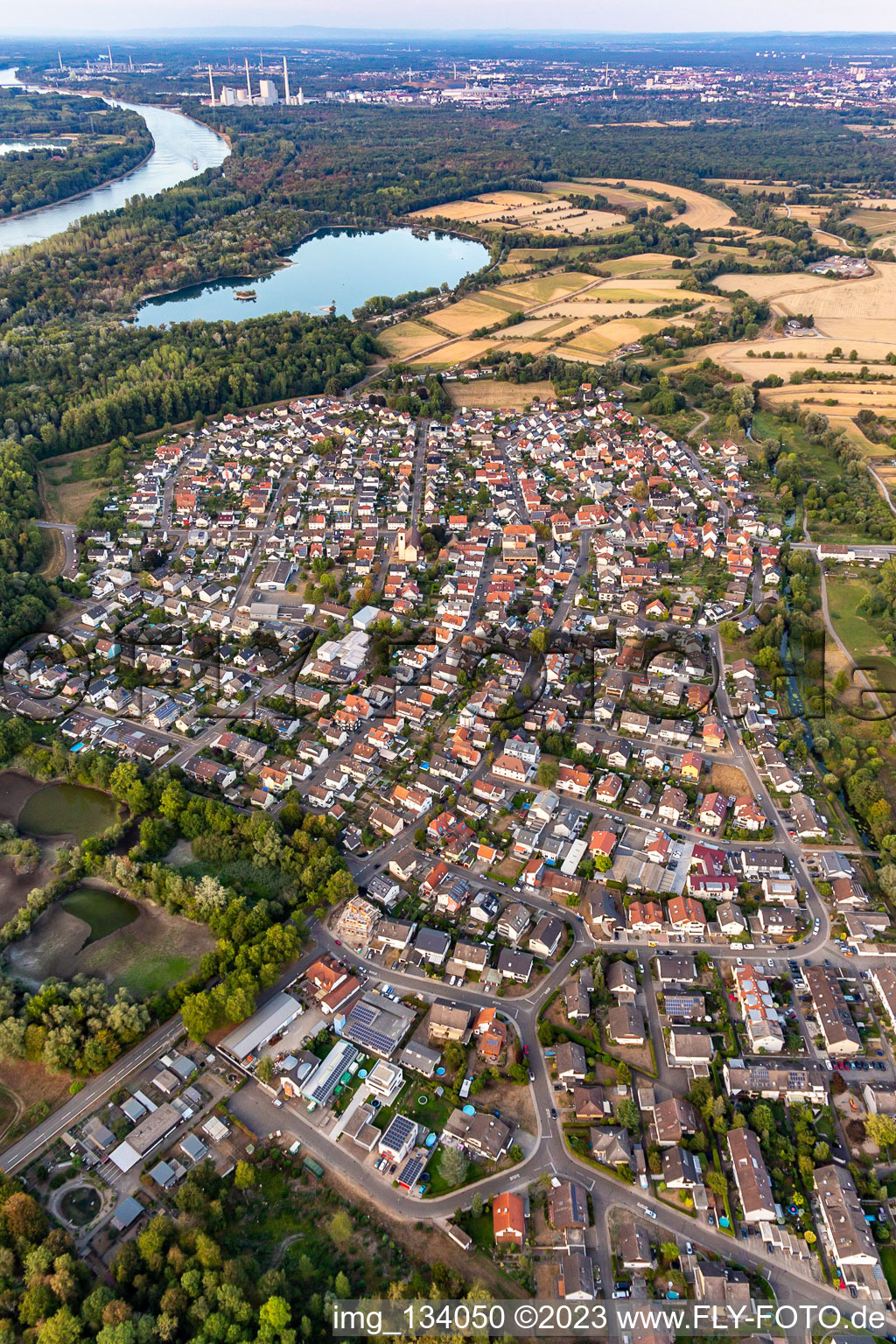 Photographie aérienne de Quartier Neuburgweier in Rheinstetten dans le département Bade-Wurtemberg, Allemagne