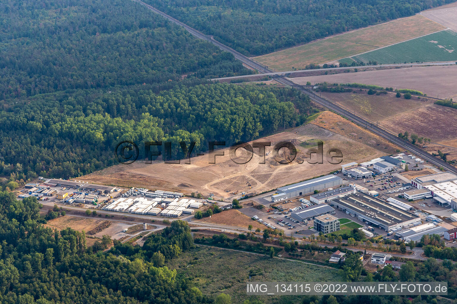 Vue oblique de HeKa Herzog GmbH à le quartier Neudorf in Graben-Neudorf dans le département Bade-Wurtemberg, Allemagne