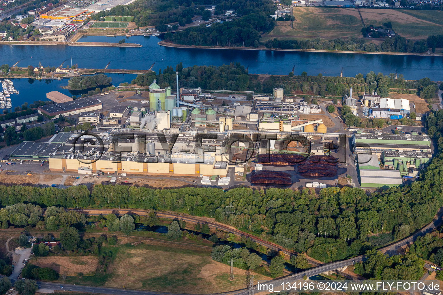 Vue aérienne de Stora Enso Maxau GmbH à le quartier Knielingen in Karlsruhe dans le département Bade-Wurtemberg, Allemagne