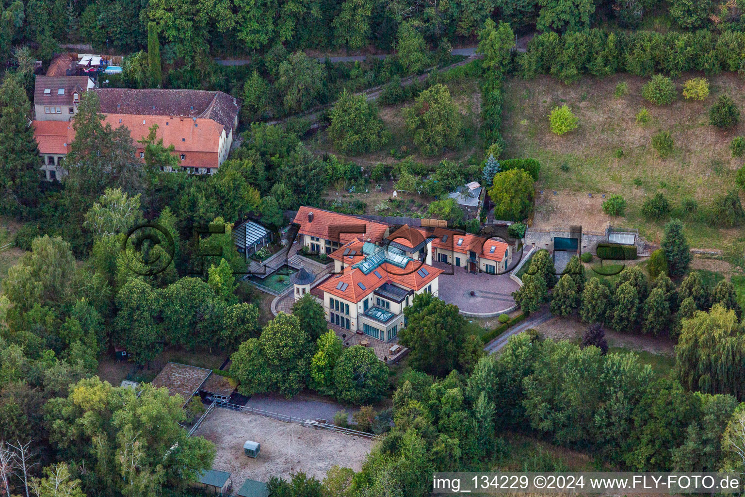 Vue aérienne de Villa à Hainbach à Gleisweiler dans le département Rhénanie-Palatinat, Allemagne