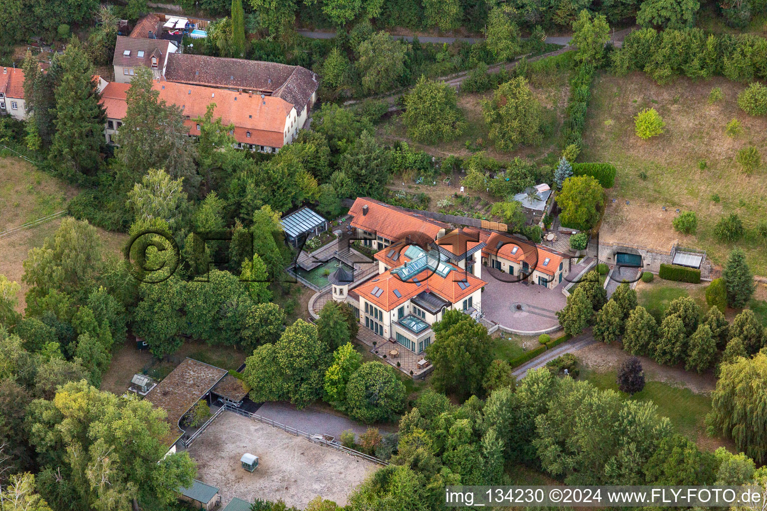 Vue aérienne de Villa à Hainbach à Gleisweiler dans le département Rhénanie-Palatinat, Allemagne