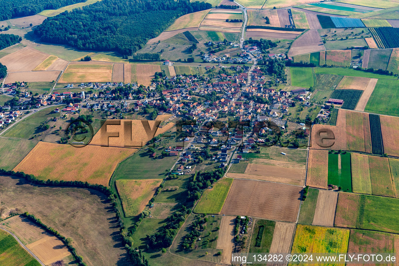 Vue d'oiseau de Schœnenbourg dans le département Bas Rhin, France