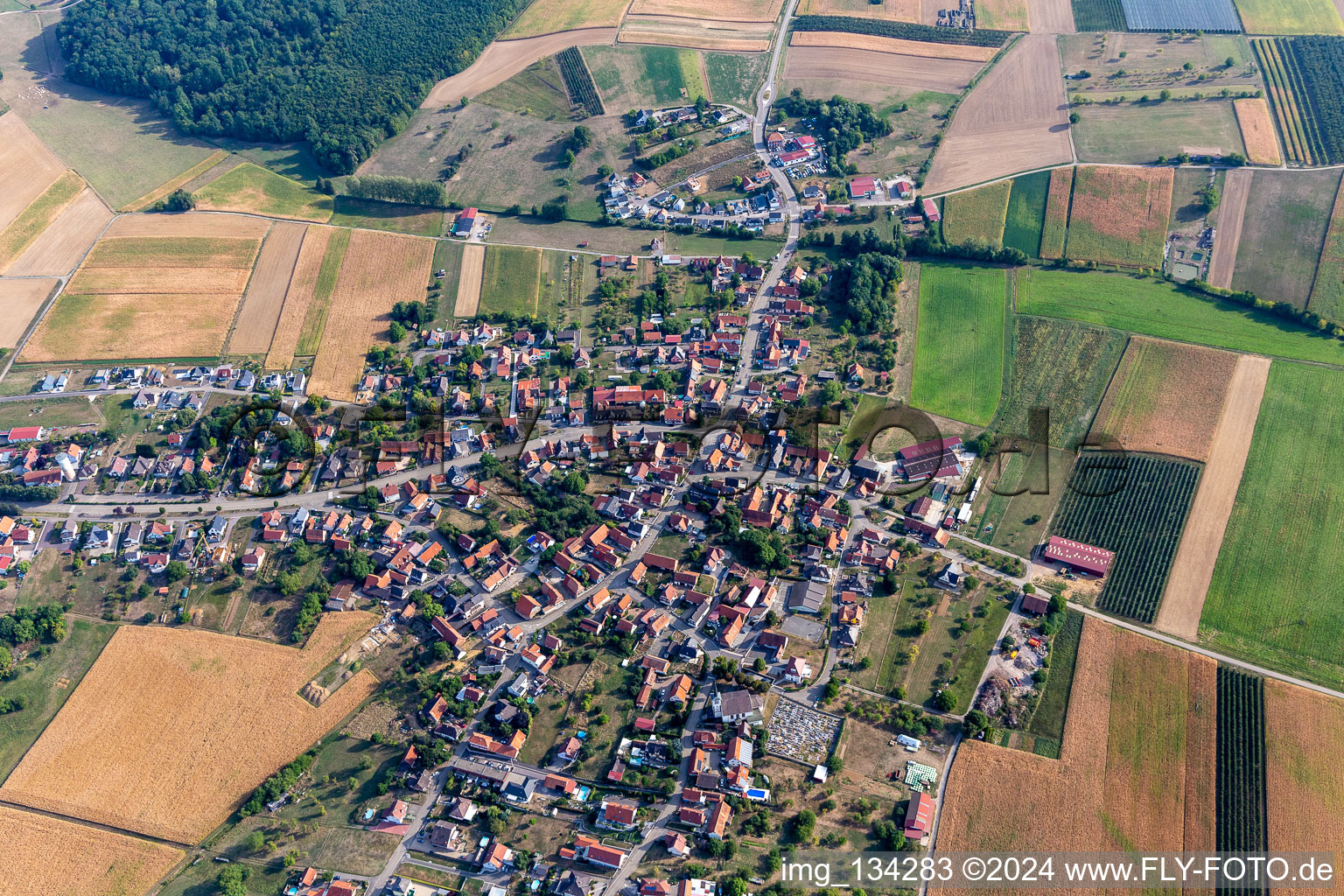 Schœnenbourg dans le département Bas Rhin, France vue du ciel