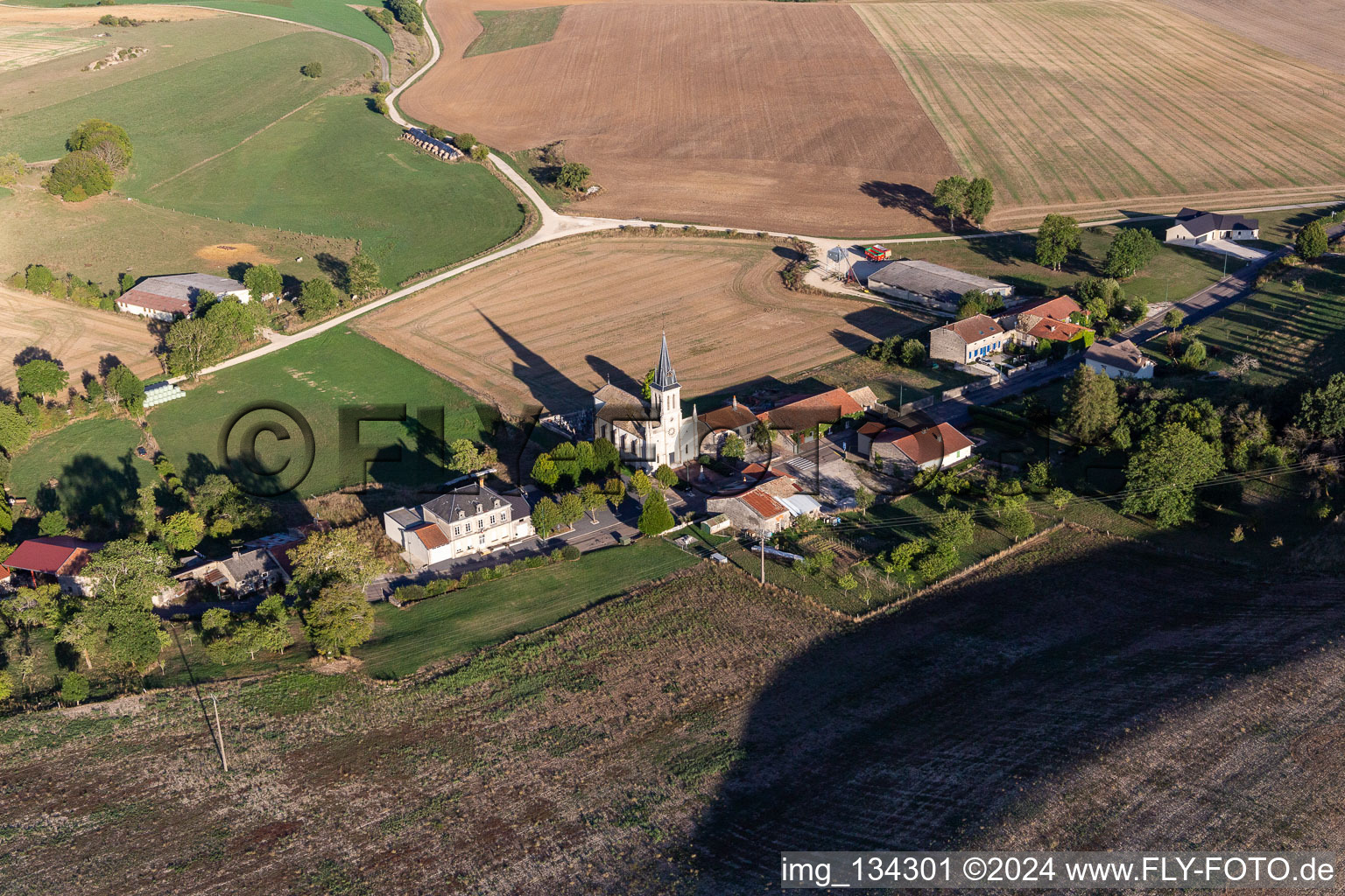 Vue aérienne de Germisay dans le département Haute Marne, France