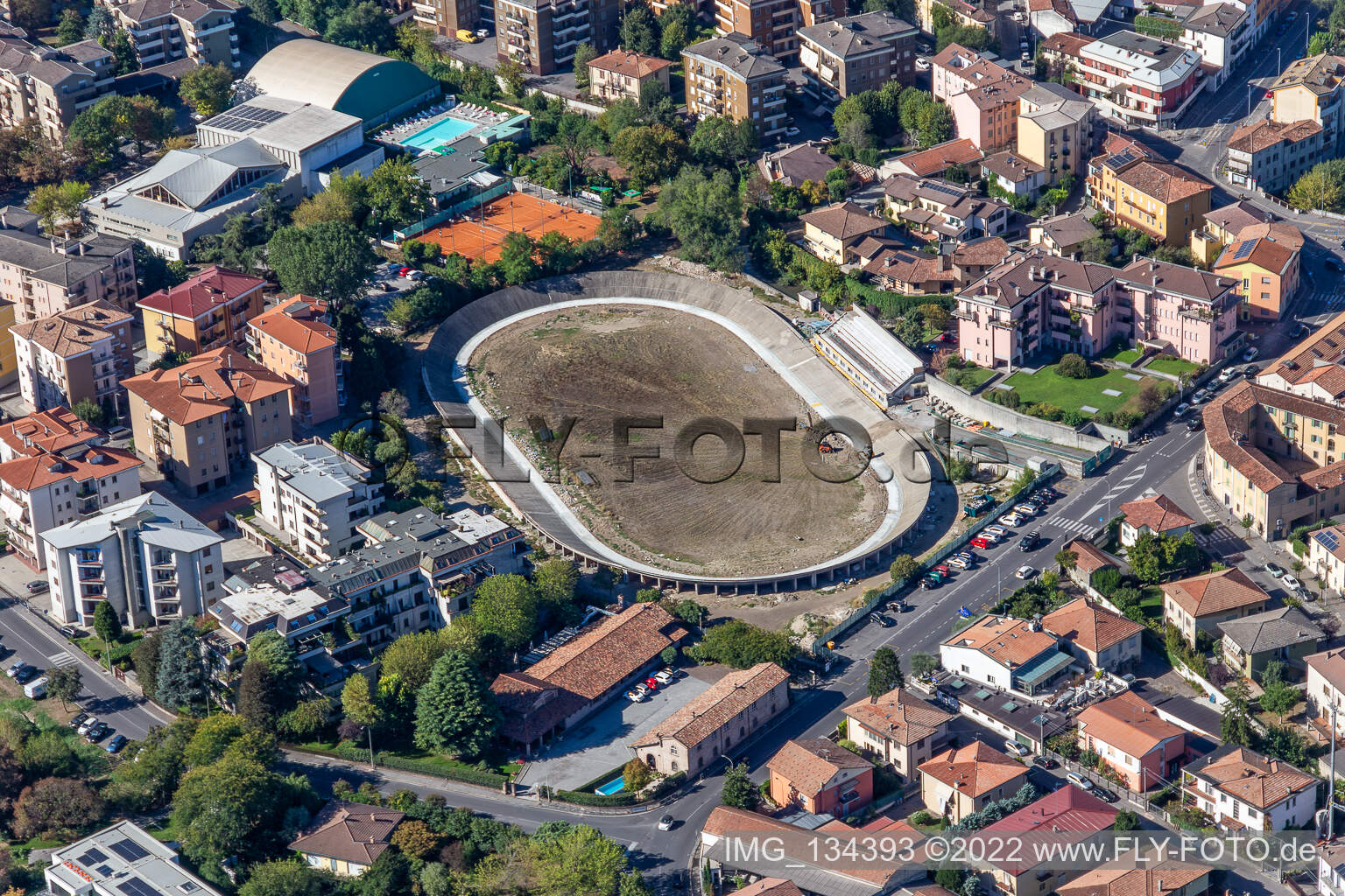 Vue aérienne de Campo Sportivo "Vélodrome à Crema dans le département Cremona, Italie