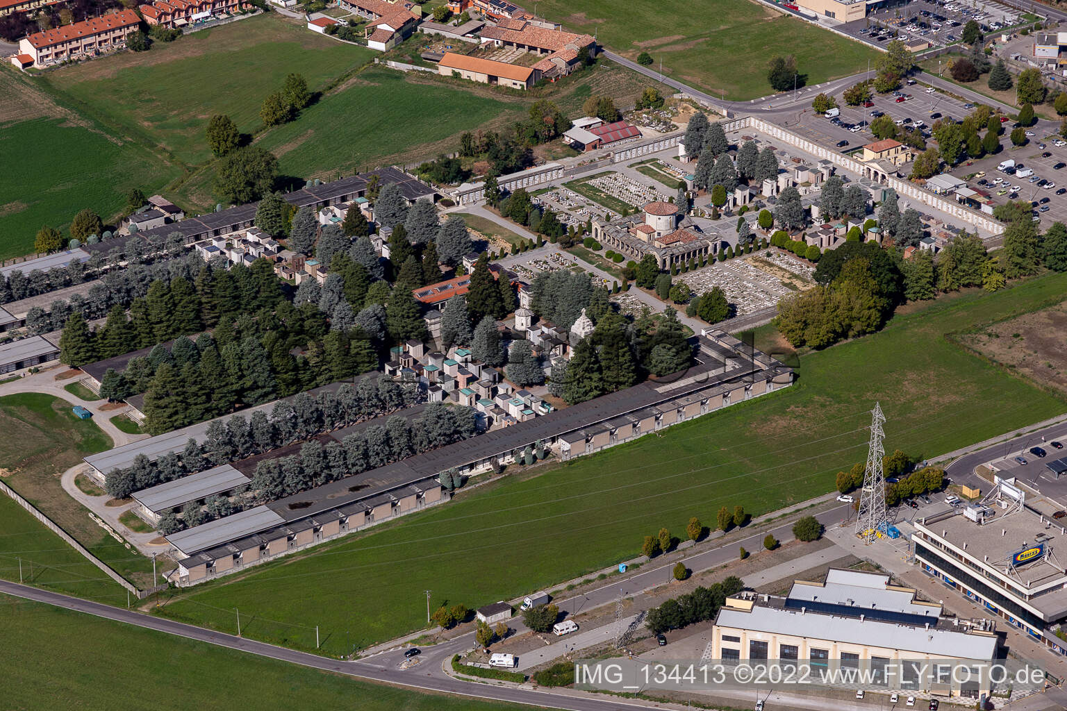 Vue aérienne de Cimetière Majeur de Crem à Crema dans le département Cremona, Italie