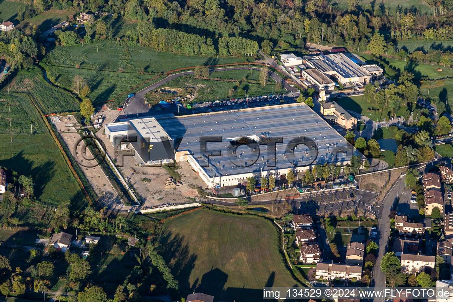 Vue aérienne de Faster Srl à Rivolta d’Adda dans le département Cremona, Italie