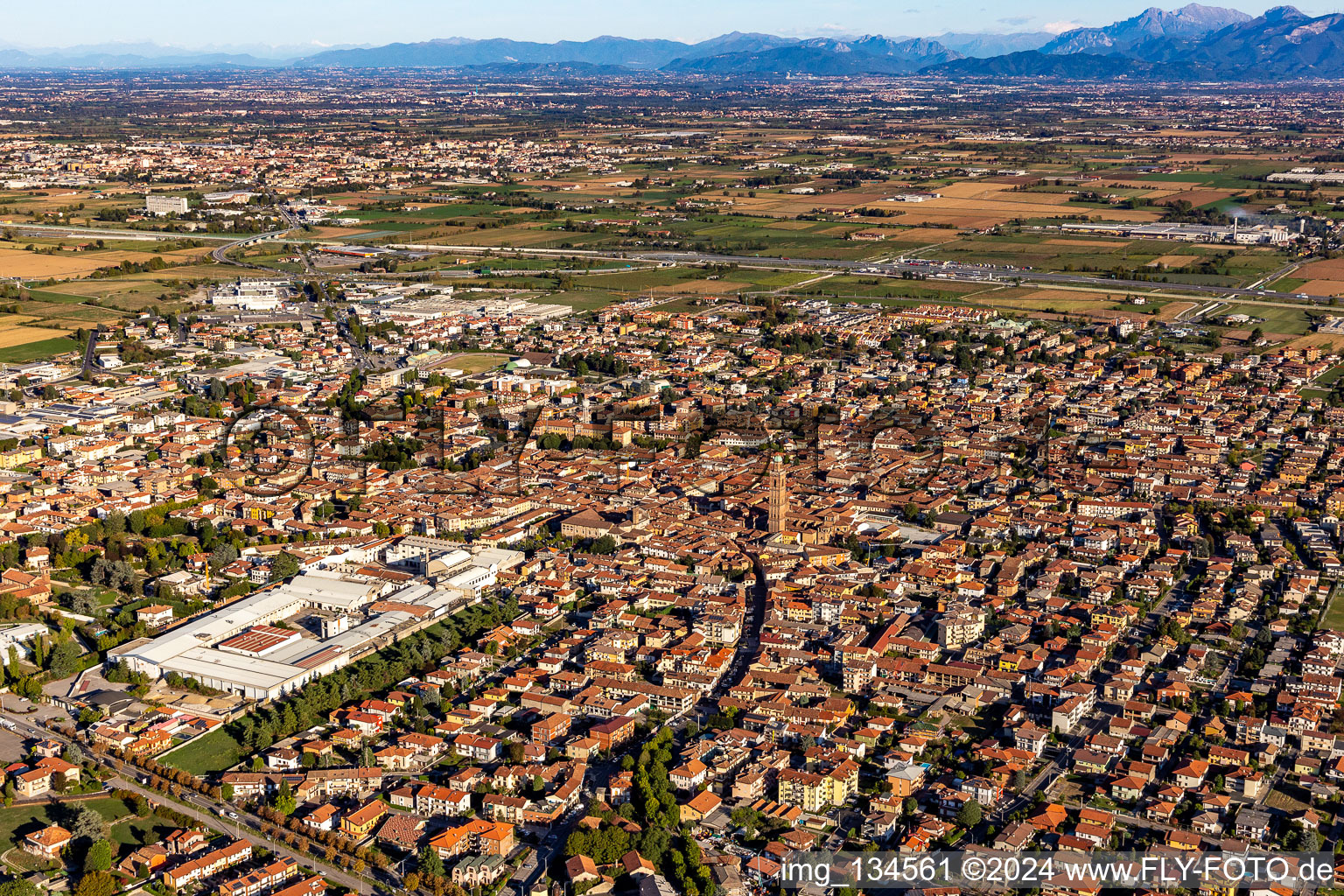 Photographie aérienne de Caravaggio dans le département Bergamo, Italie