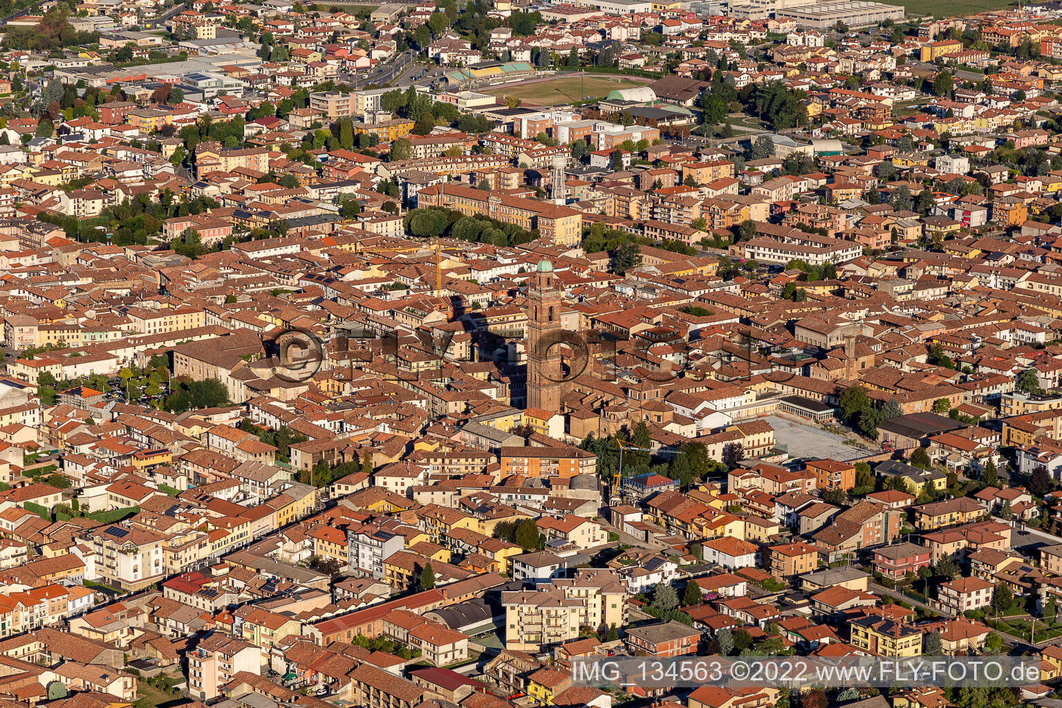 Caravaggio dans le département Bergamo, Italie d'en haut