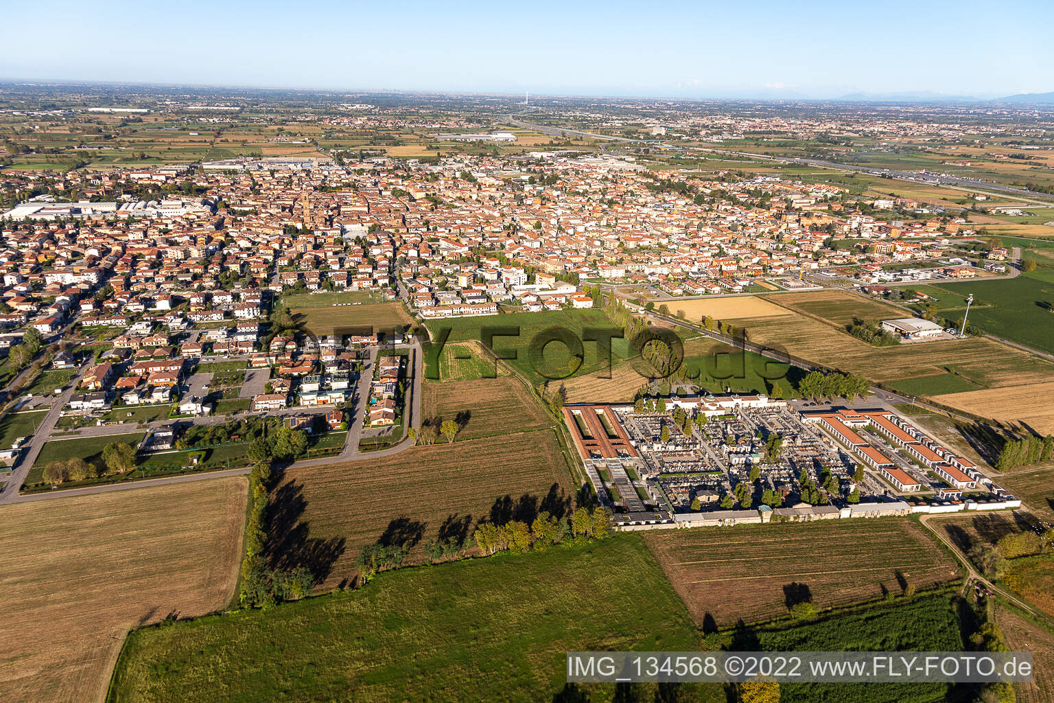 Caravaggio dans le département Bergamo, Italie vue d'en haut