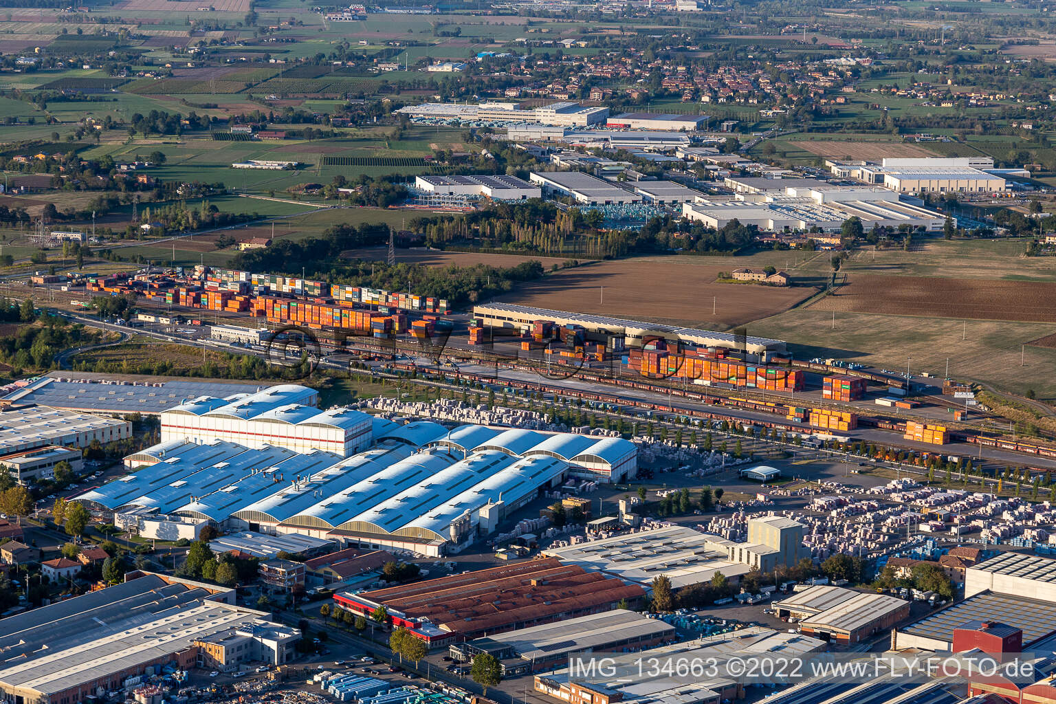 Vue aérienne de Padan à Casalgrande dans le département Reggio Emilia, Italie