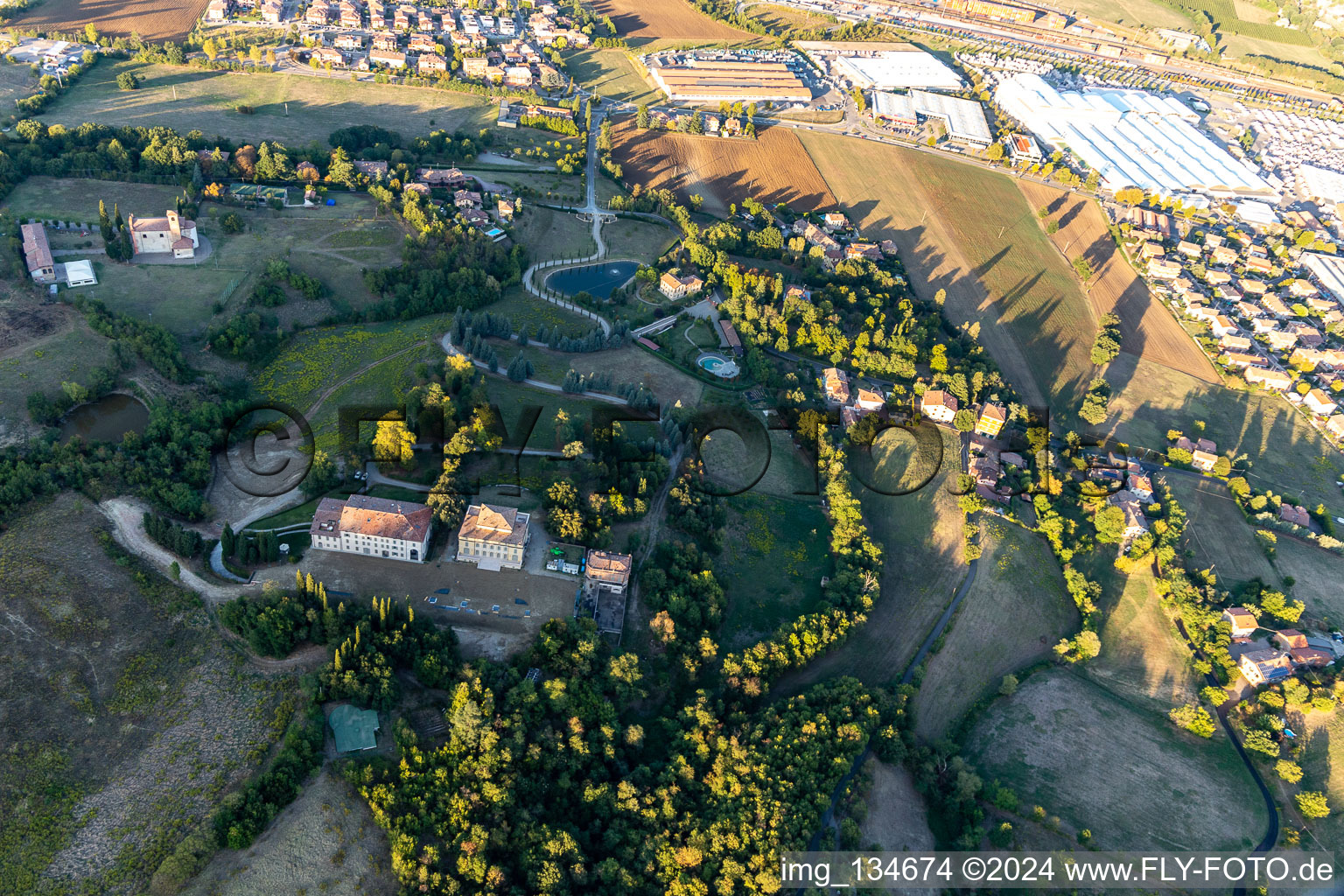 Casalgrande dans le département Reggio Emilia, Italie d'en haut