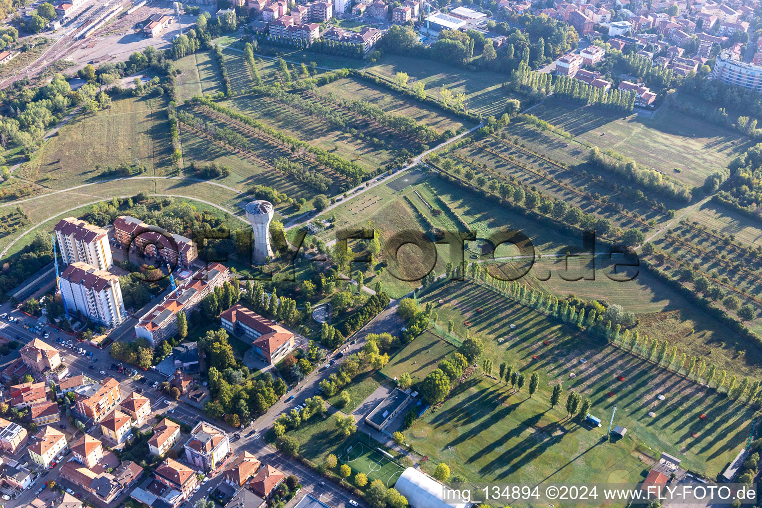 Vue aérienne de Parc de la résistance à Modena dans le département Modena, Italie