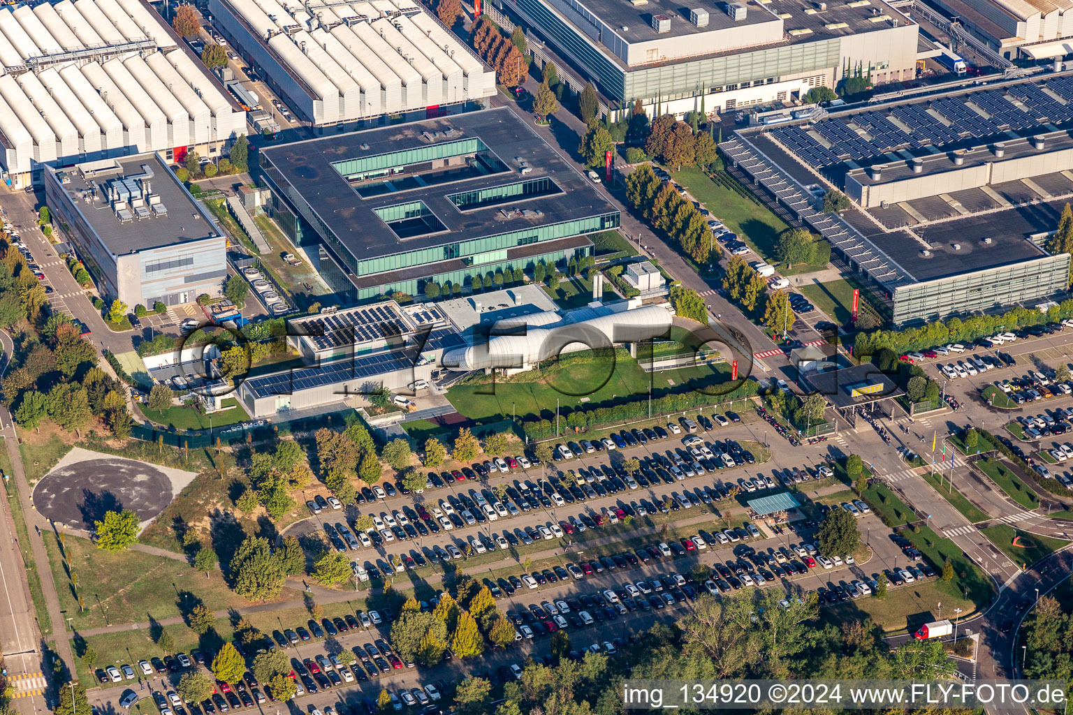 Ferrari SPA à Maranello dans le département Modena, Italie d'en haut