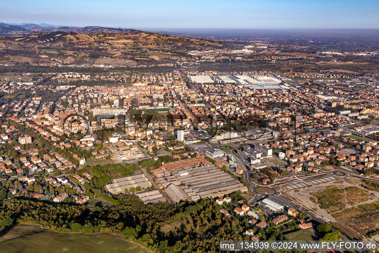 Vue oblique de Sassuolo dans le département Modena, Italie