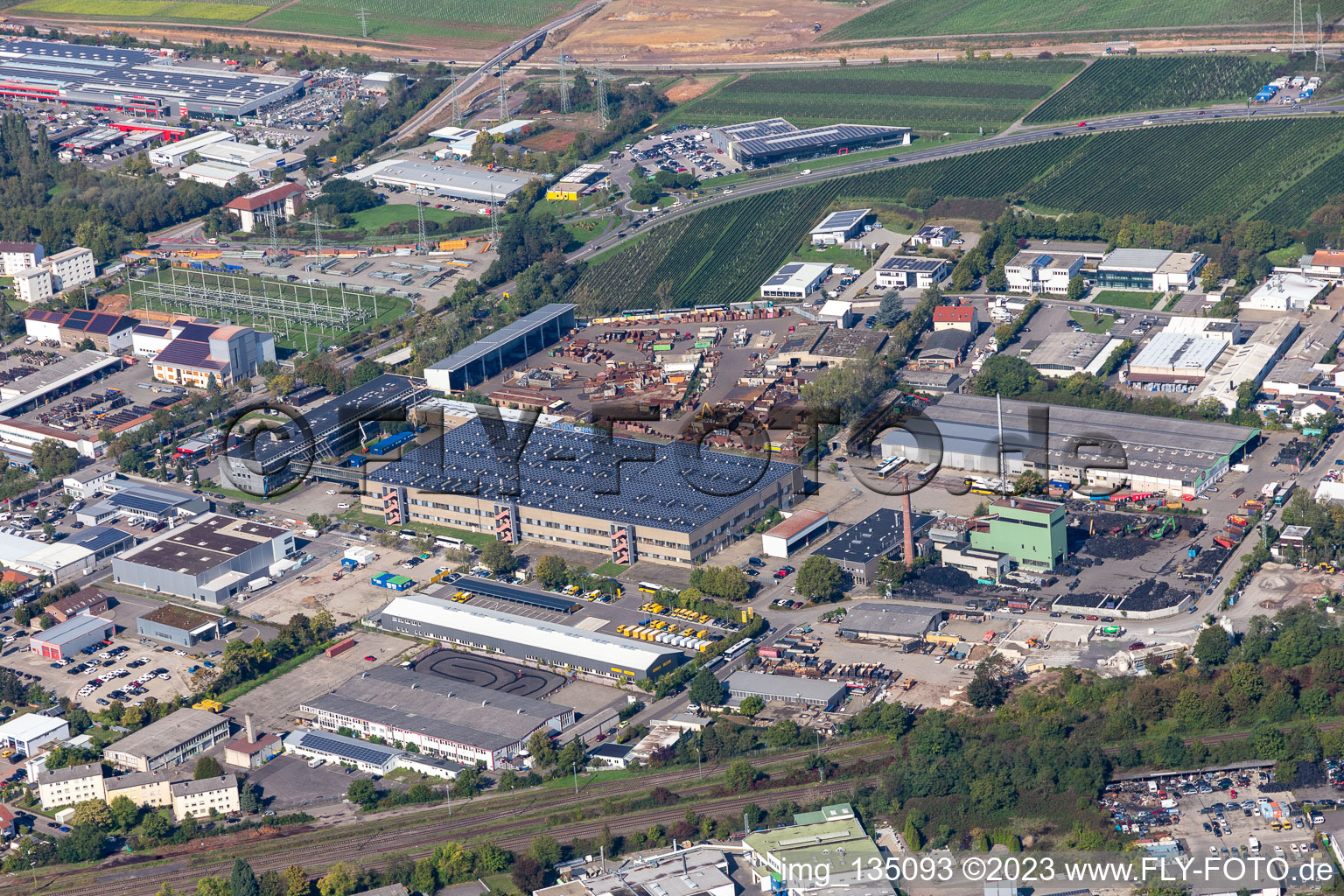 Vue aérienne de Michelin Reifenwerk AG à Landau in der Pfalz dans le département Rhénanie-Palatinat, Allemagne