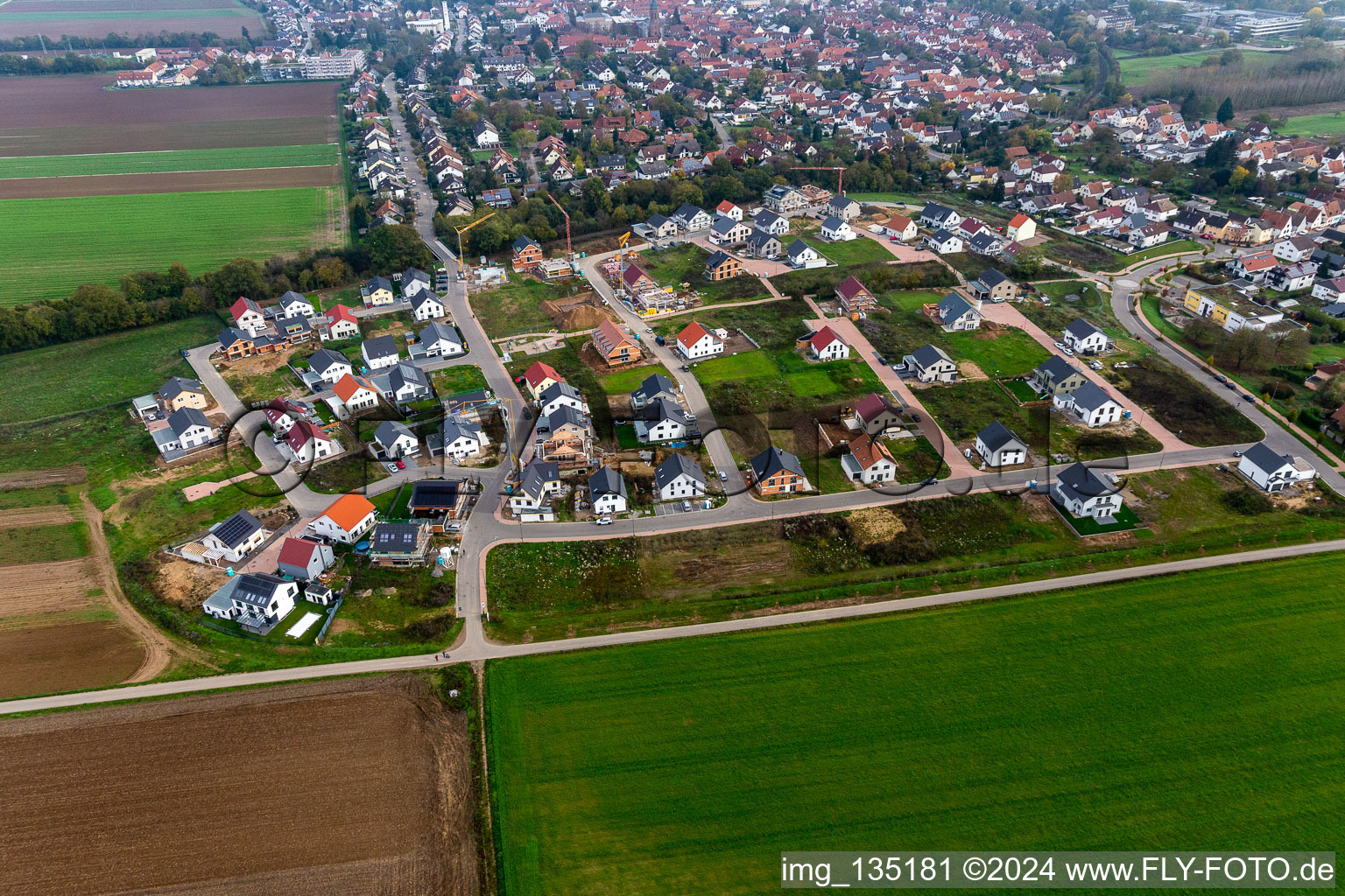 Vue d'oiseau de Nouvelle zone de développement K2 à Kandel dans le département Rhénanie-Palatinat, Allemagne