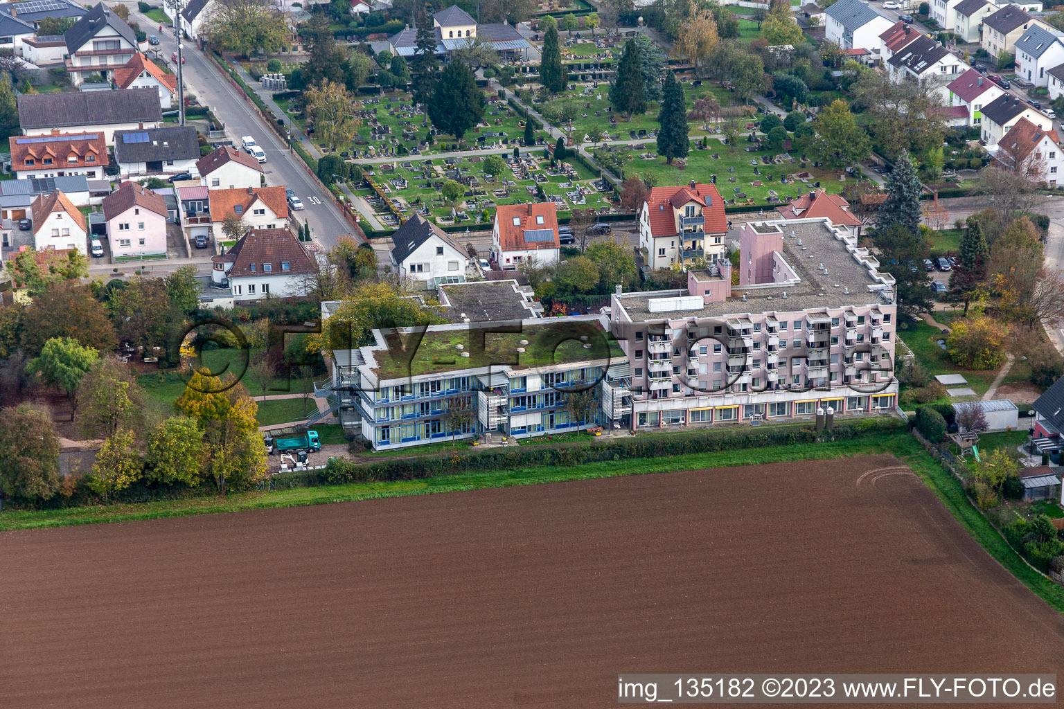 Vue aérienne de Hisoirenstift Willi Hussong Haus à Kandel dans le département Rhénanie-Palatinat, Allemagne