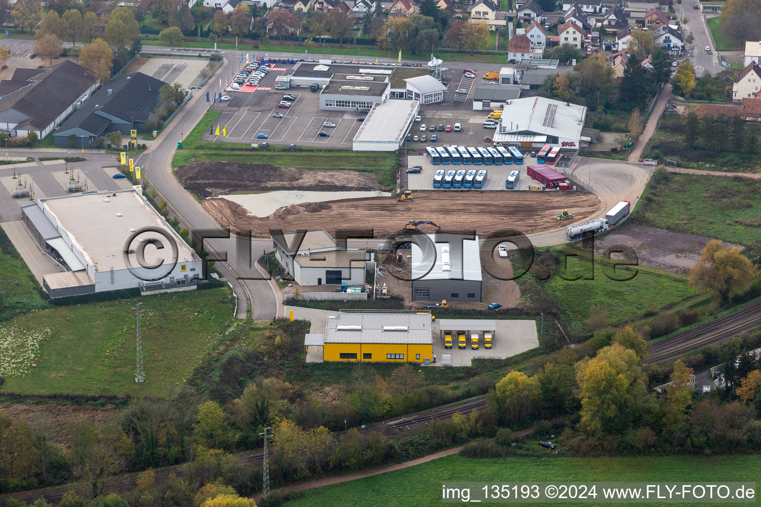 Photographie aérienne de Zone commerciale de la Lauterburger Straße à Kandel dans le département Rhénanie-Palatinat, Allemagne