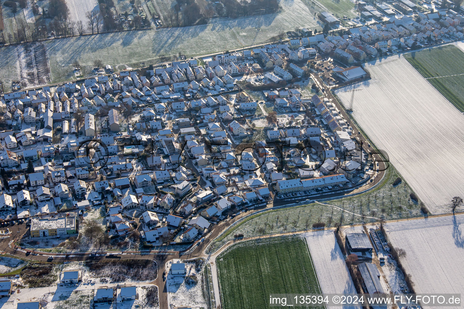 Photographie aérienne de Nouvelle zone de développement K2 en hiver quand il y a de la neige à Kandel dans le département Rhénanie-Palatinat, Allemagne