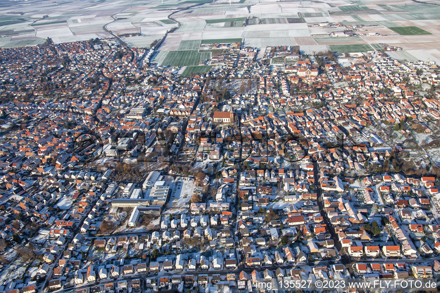 Photographie aérienne de En hiver quand il y a de la neige à le quartier Herxheim in Herxheim bei Landau dans le département Rhénanie-Palatinat, Allemagne