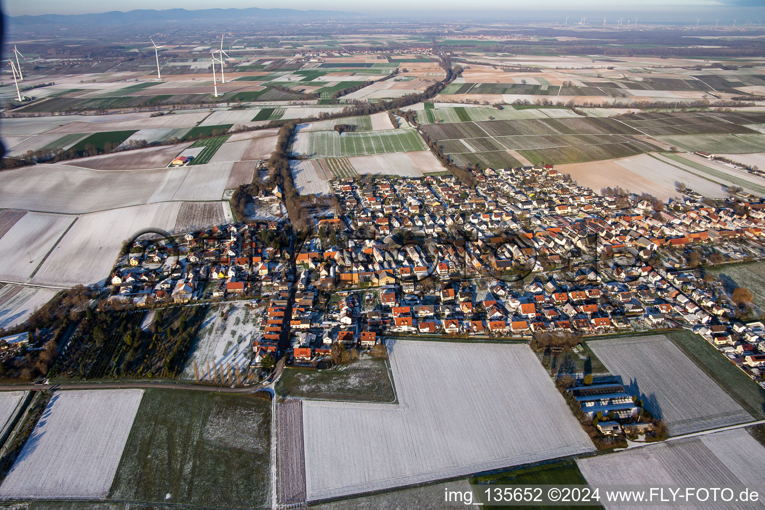 Photographie aérienne de Du sud-ouest en hiver quand il y a de la neige à le quartier Schaidt in Wörth am Rhein dans le département Rhénanie-Palatinat, Allemagne