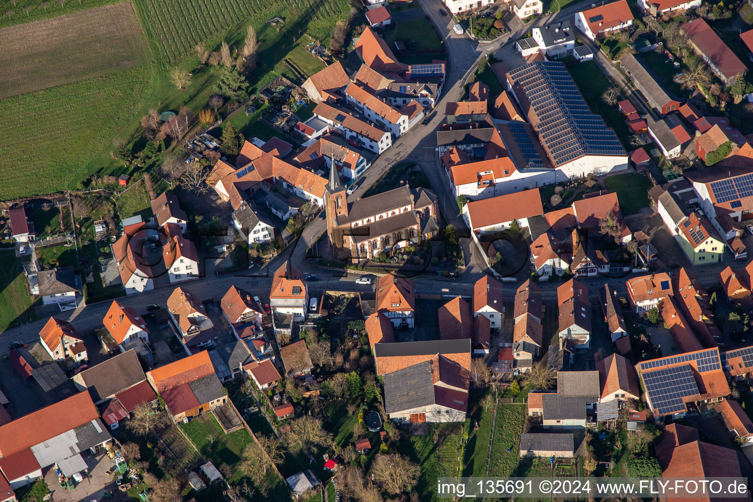 Photographie aérienne de Église Saint-Laurent à Schweighofen dans le département Rhénanie-Palatinat, Allemagne