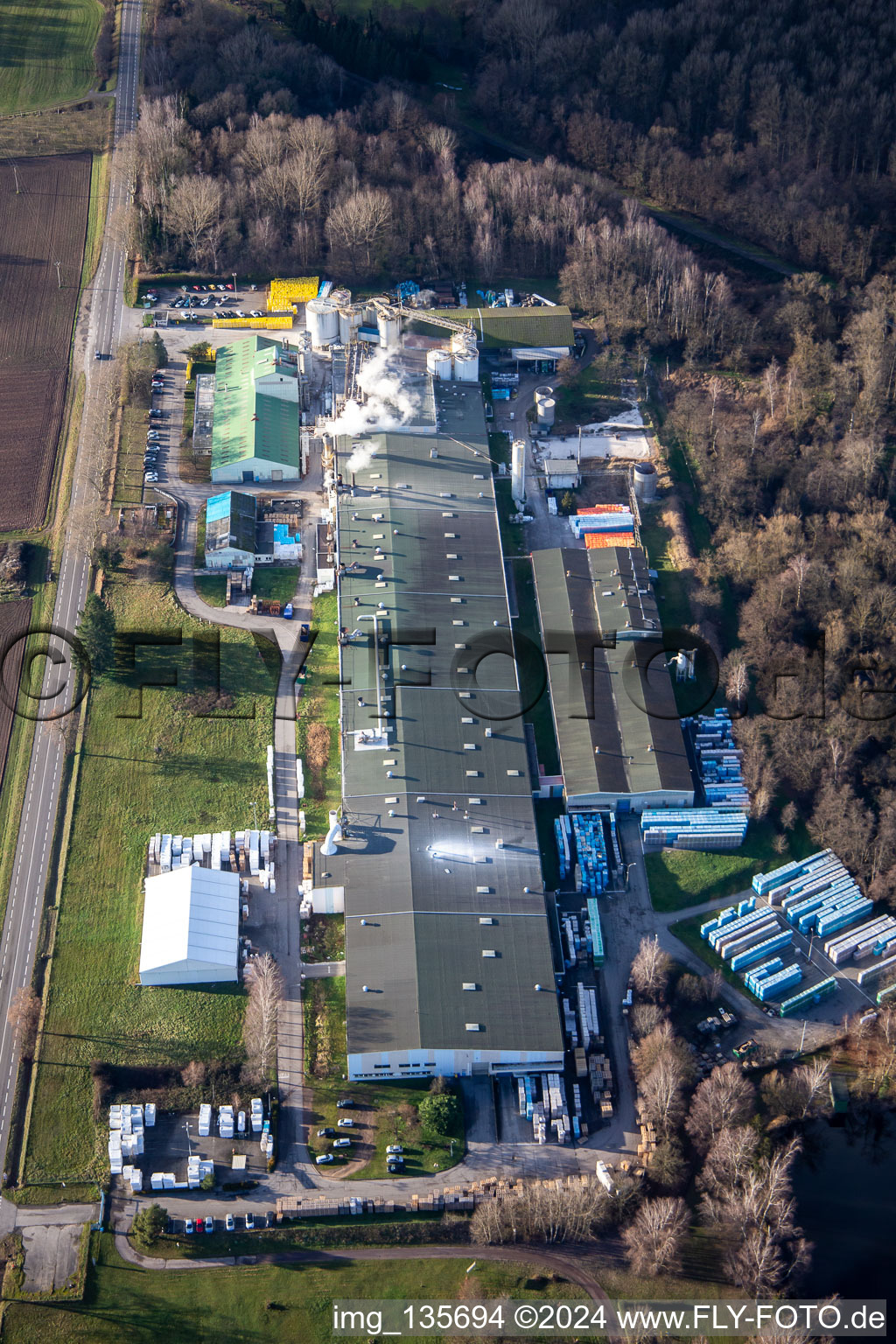 Isolation Sitek à le quartier Altenstadt in Wissembourg dans le département Bas Rhin, France vue d'en haut