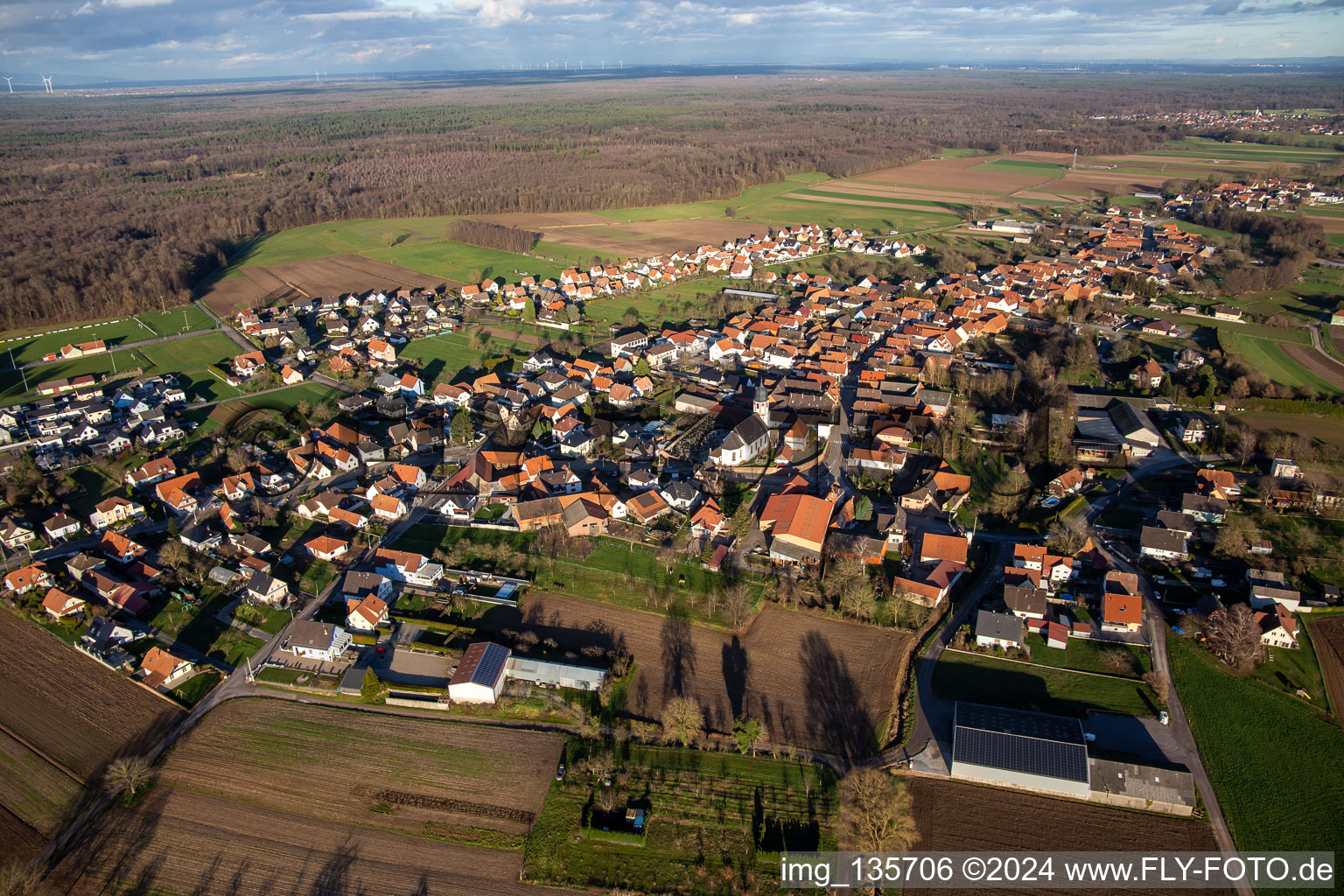 Salmbach dans le département Bas Rhin, France du point de vue du drone