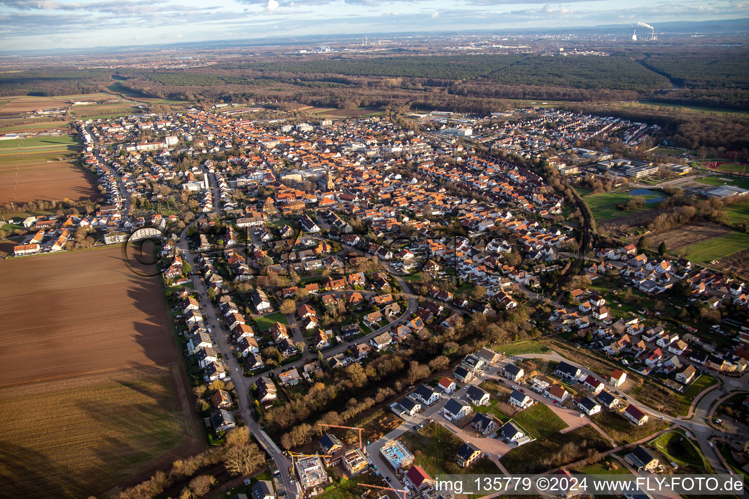 Vue aérienne de Bague château à Kandel dans le département Rhénanie-Palatinat, Allemagne