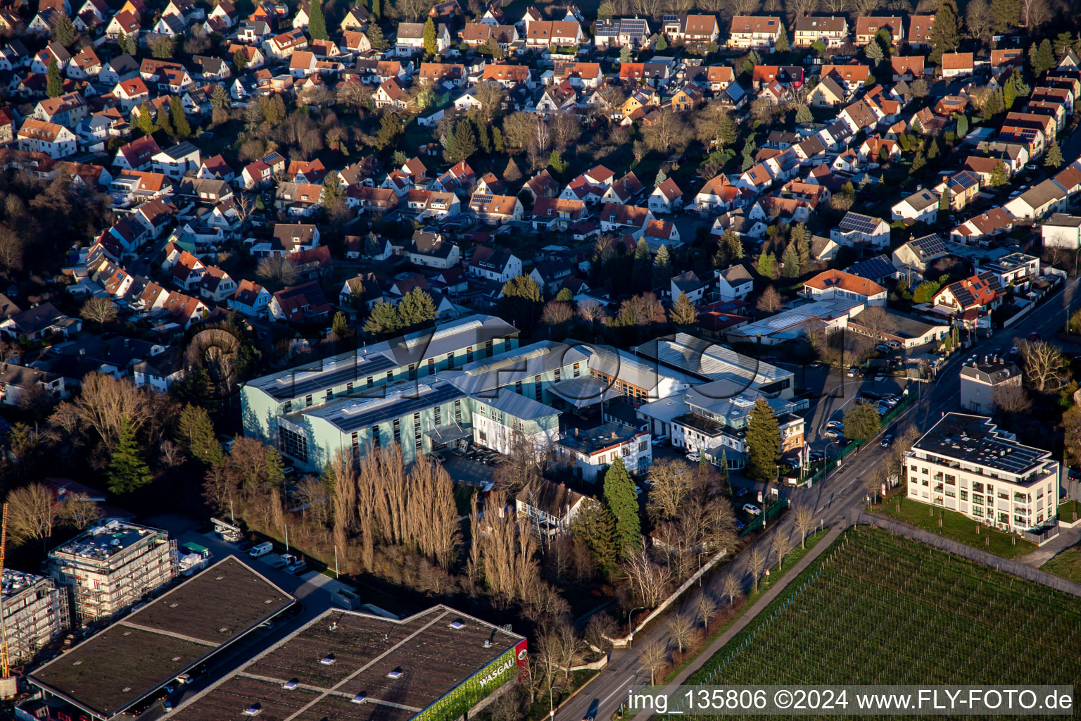 Vue aérienne de Wickert Maschinenbau GmbH à Wollmesheimer Höhe à Landau in der Pfalz dans le département Rhénanie-Palatinat, Allemagne