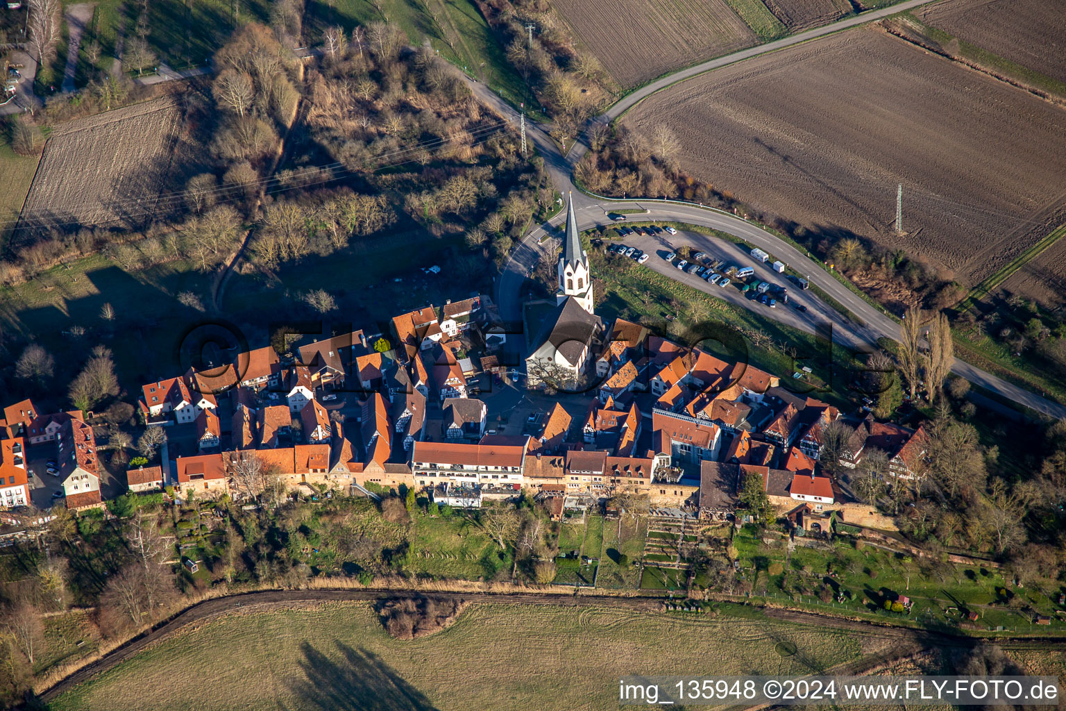 Vue aérienne de Parking Saint-Denys et Hinterstädel à Jockgrim dans le département Rhénanie-Palatinat, Allemagne