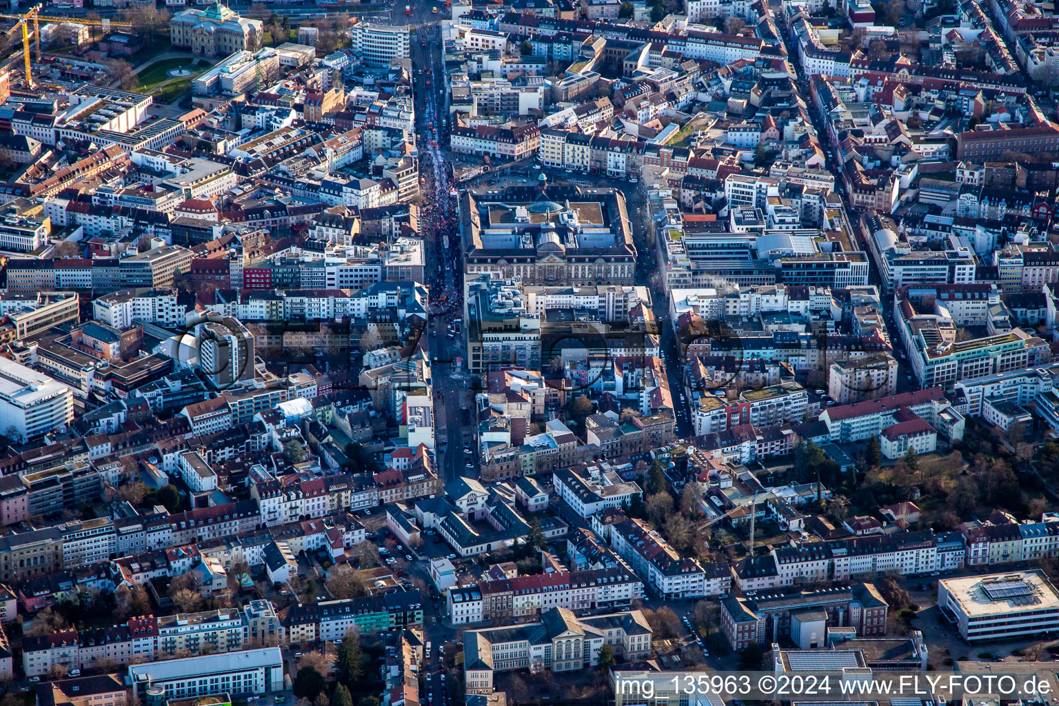 Vue aérienne de Stephanienstr à le quartier Innenstadt-West in Karlsruhe dans le département Bade-Wurtemberg, Allemagne