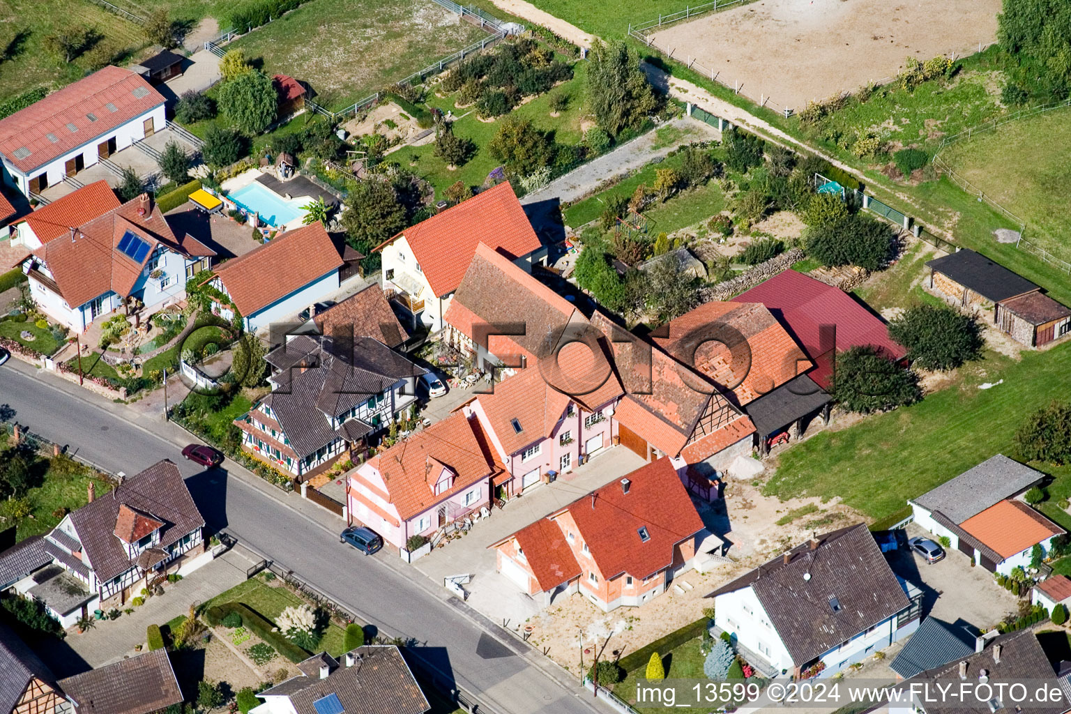 Schleithal dans le département Bas Rhin, France depuis l'avion