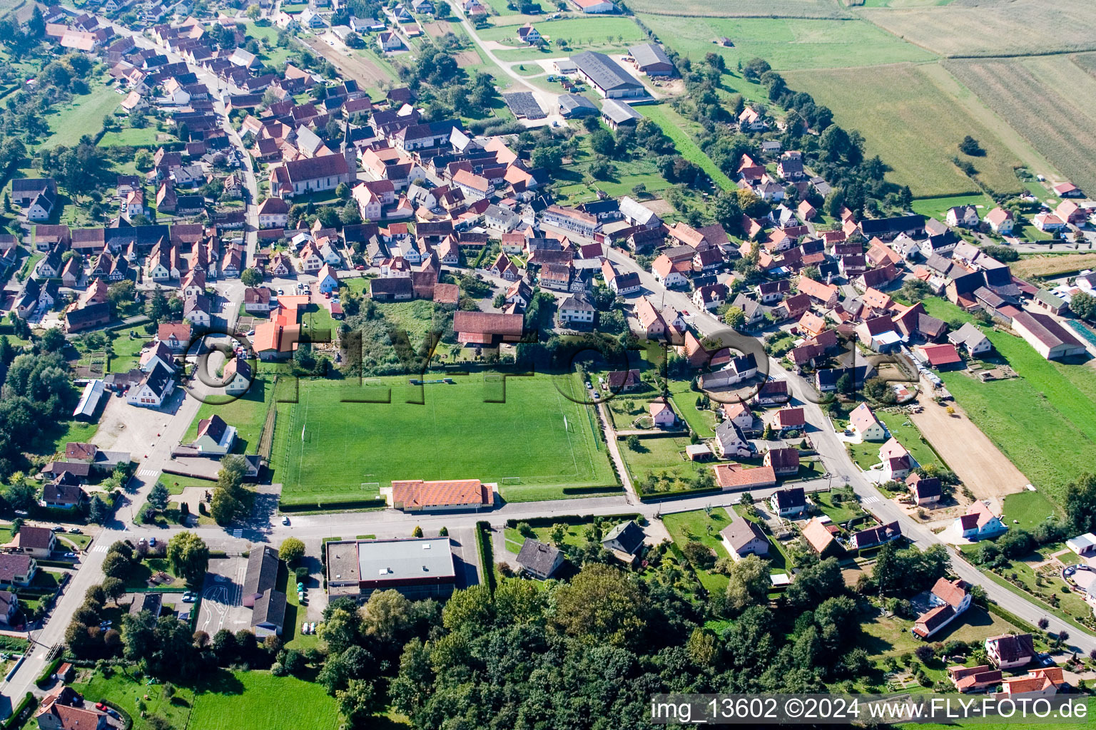 Vue d'oiseau de Riedseltz dans le département Bas Rhin, France