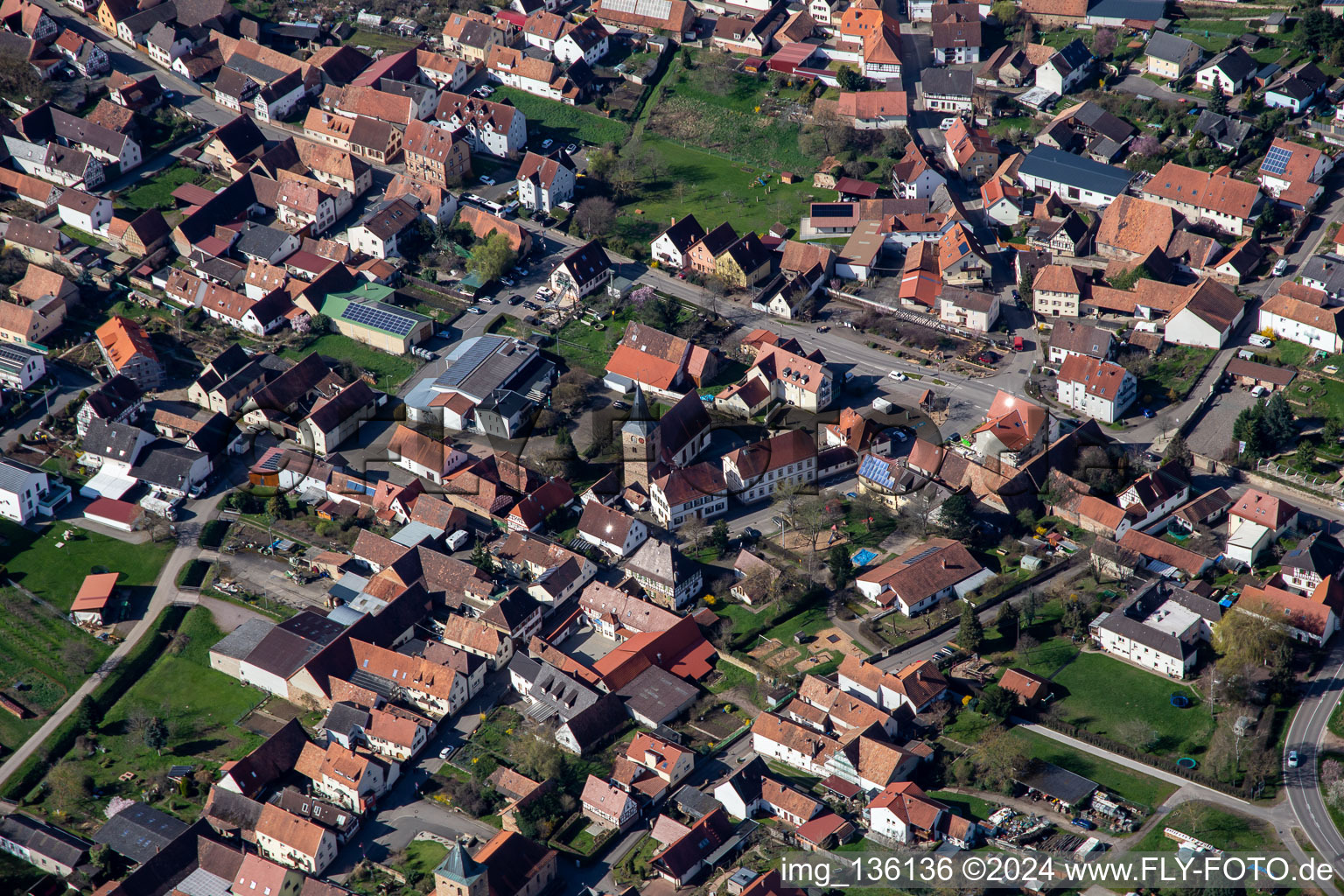 Vue aérienne de Église Unterdorfstrasse ev. à Oberotterbach dans le département Rhénanie-Palatinat, Allemagne