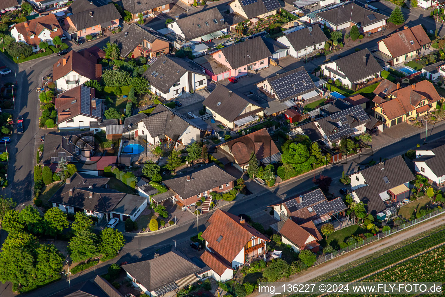 Image drone de Anneau sud depuis l'ouest à Kuhardt dans le département Rhénanie-Palatinat, Allemagne