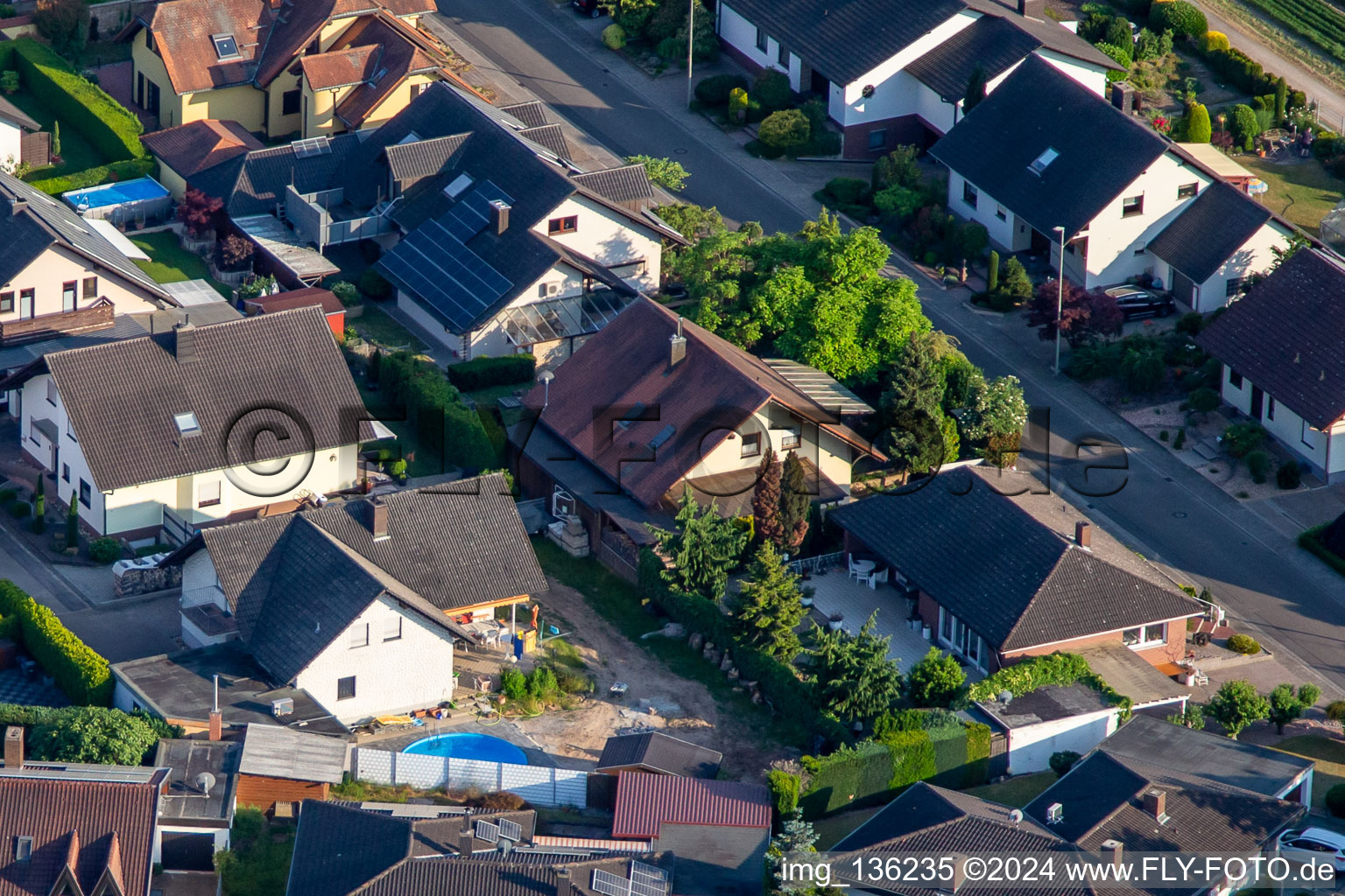 Vue aérienne de Anneau sud depuis le nord à Kuhardt dans le département Rhénanie-Palatinat, Allemagne