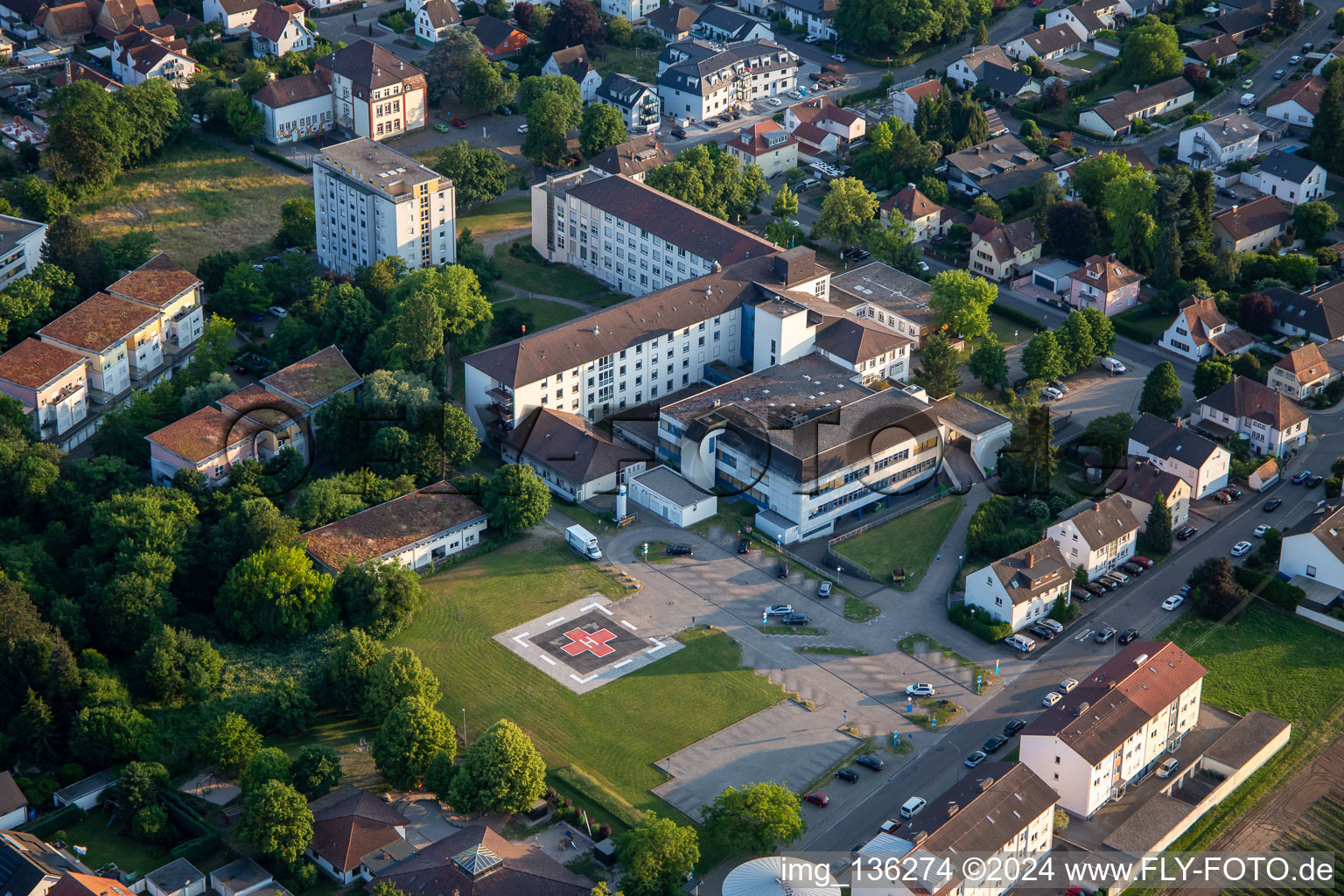 Vue aérienne de Cliniques d'Asklepios Palatinat du Sud à Kandel dans le département Rhénanie-Palatinat, Allemagne