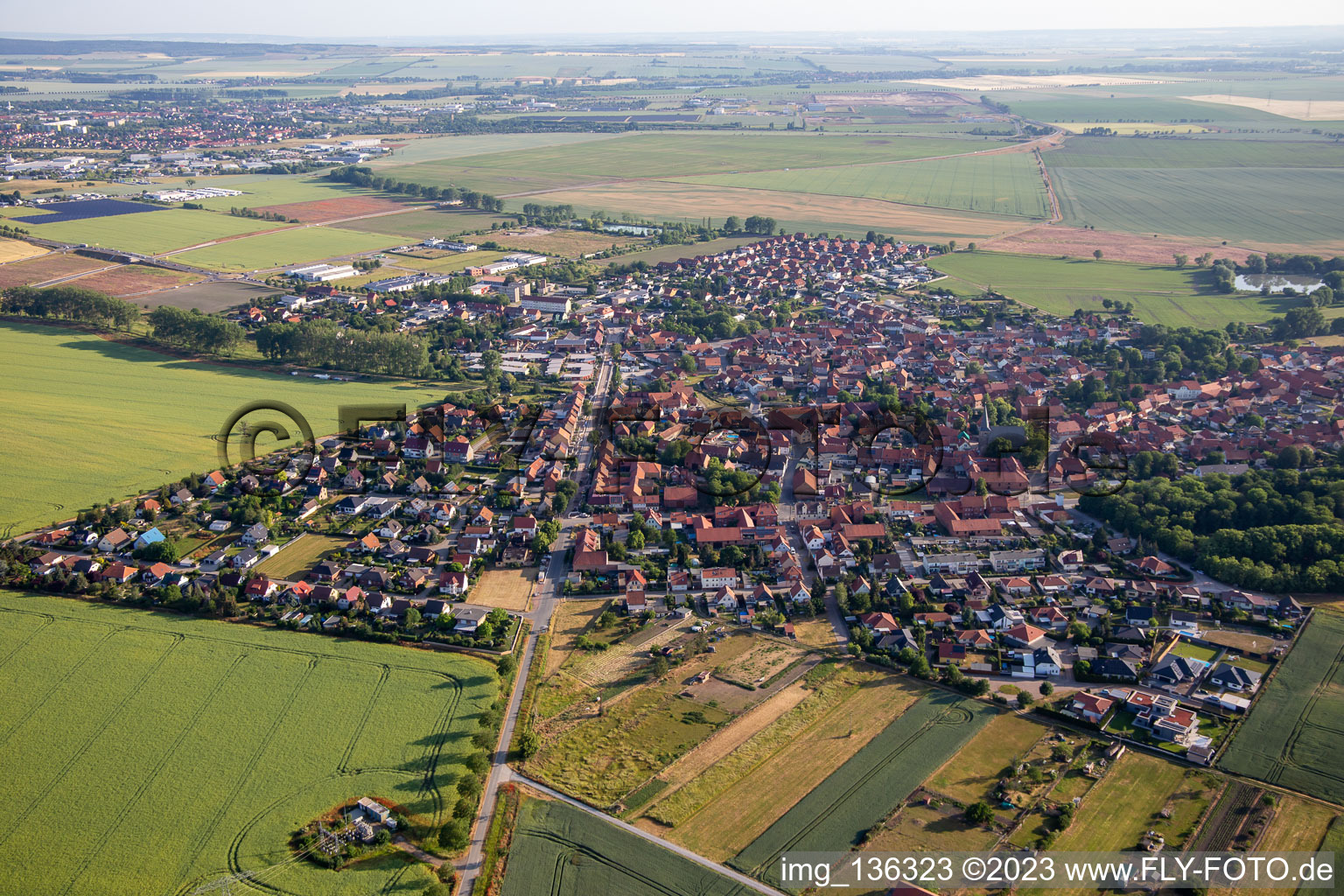 Vue aérienne de Du sud-est à Halberstadt dans le département Saxe-Anhalt, Allemagne