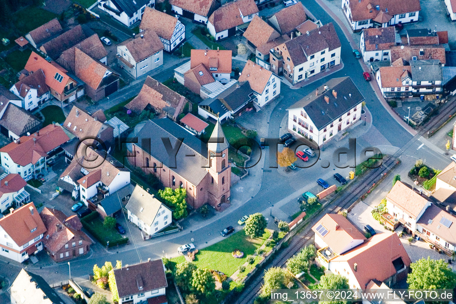 Vue aérienne de Vue des rues et des maisons des quartiers résidentiels à Bruchweiler-Bärenbach dans le département Rhénanie-Palatinat, Allemagne